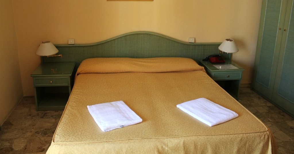 Hotel Bernina 1865 by null