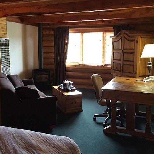 Boulder Creek Lodge by null
