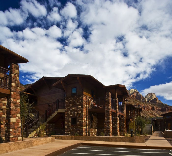 Cable Mountain Lodge image