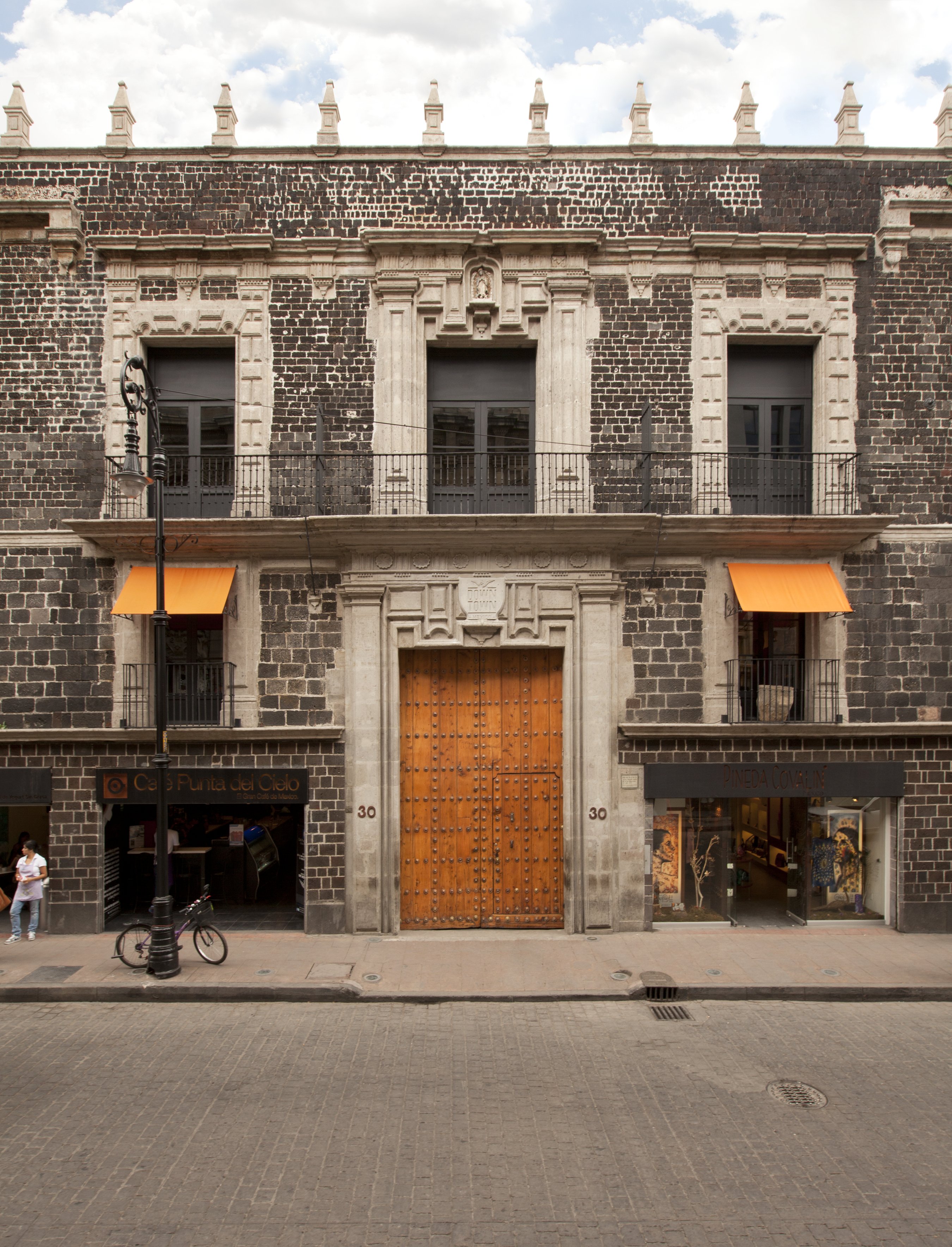 DOWNTOWN MEXICO HOTEL by Google