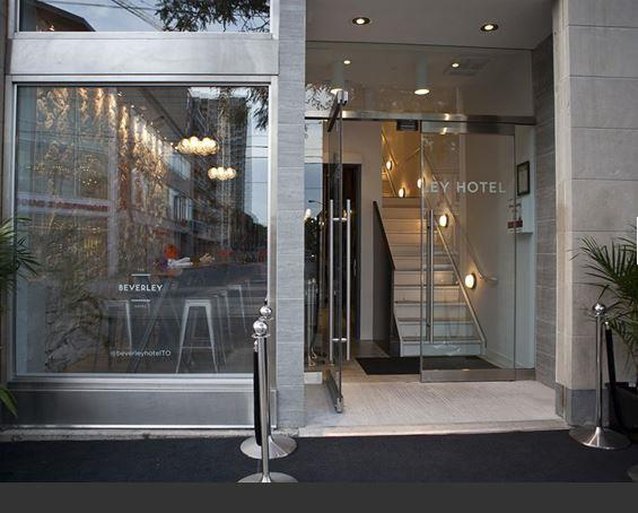 The Beverley Hotel Queen West, Sonder by null
