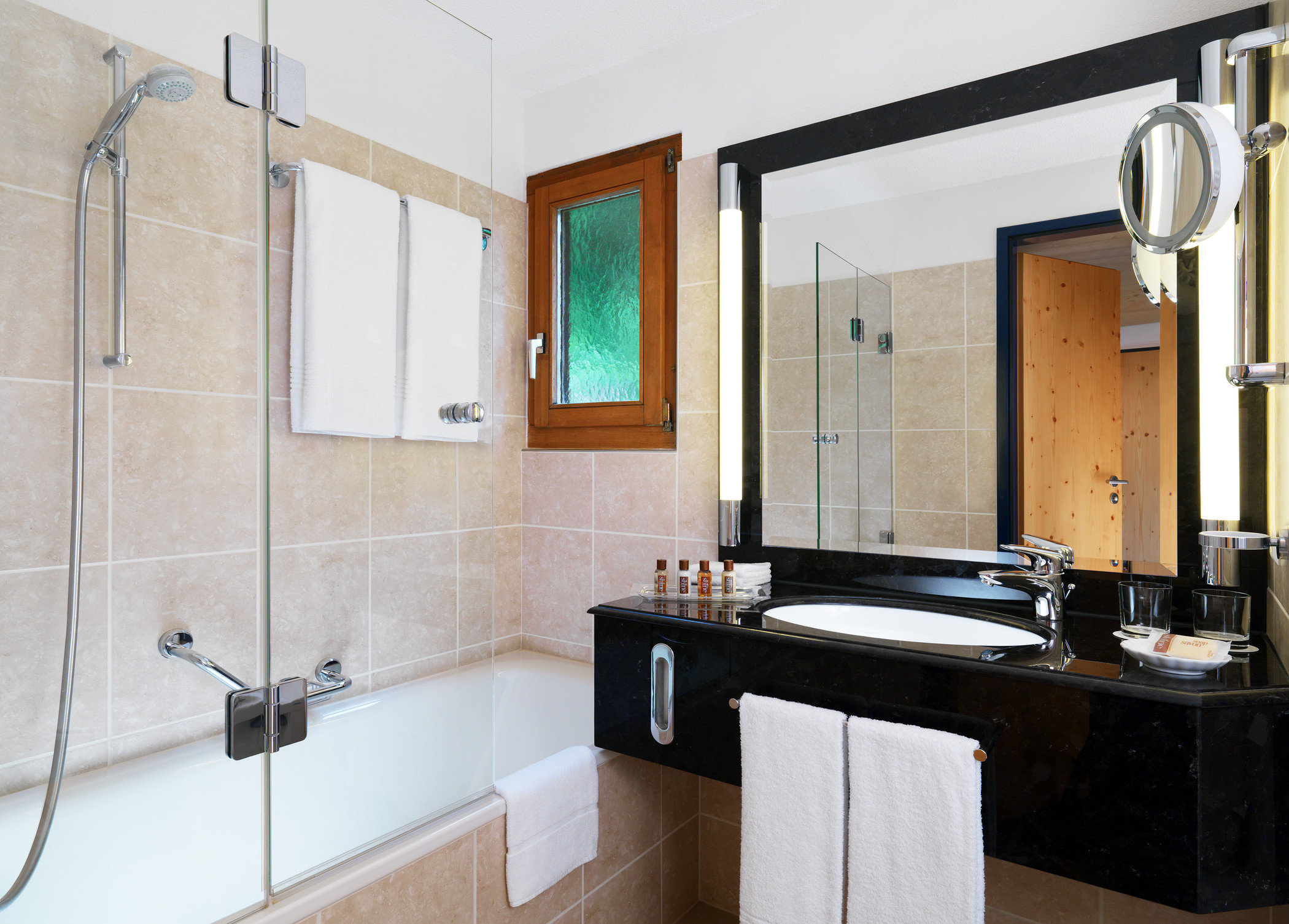 Hotel Waldhuus Davos by null