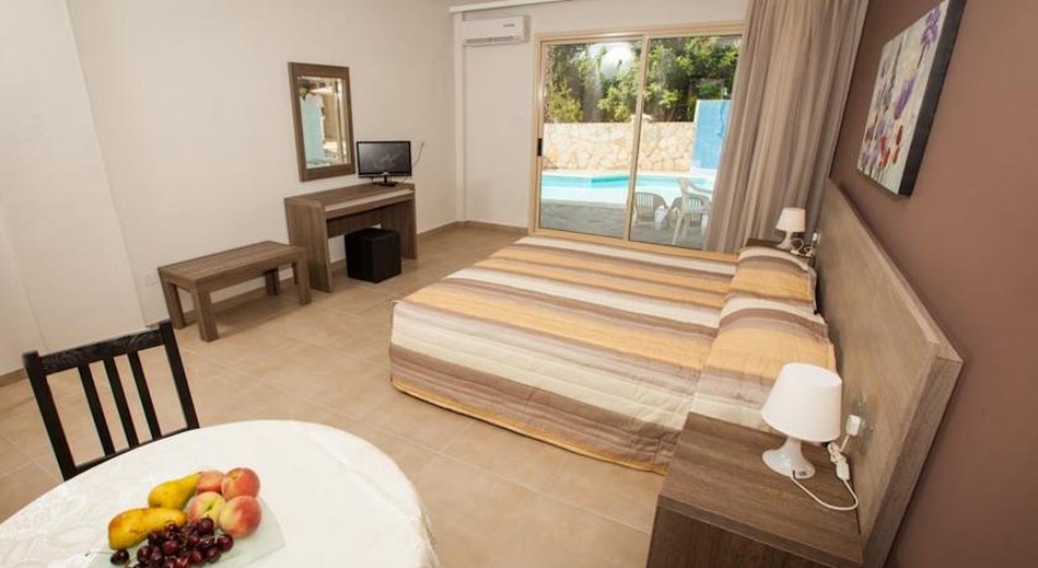 Crystallo Apartments by null