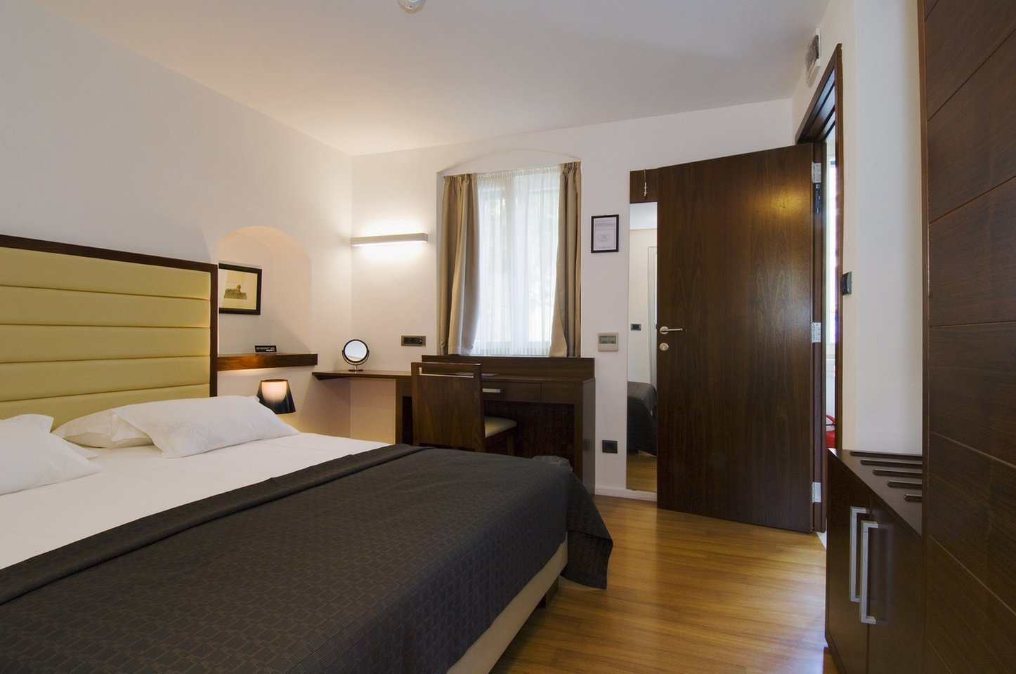 Hotel Vestibul Palace by null
