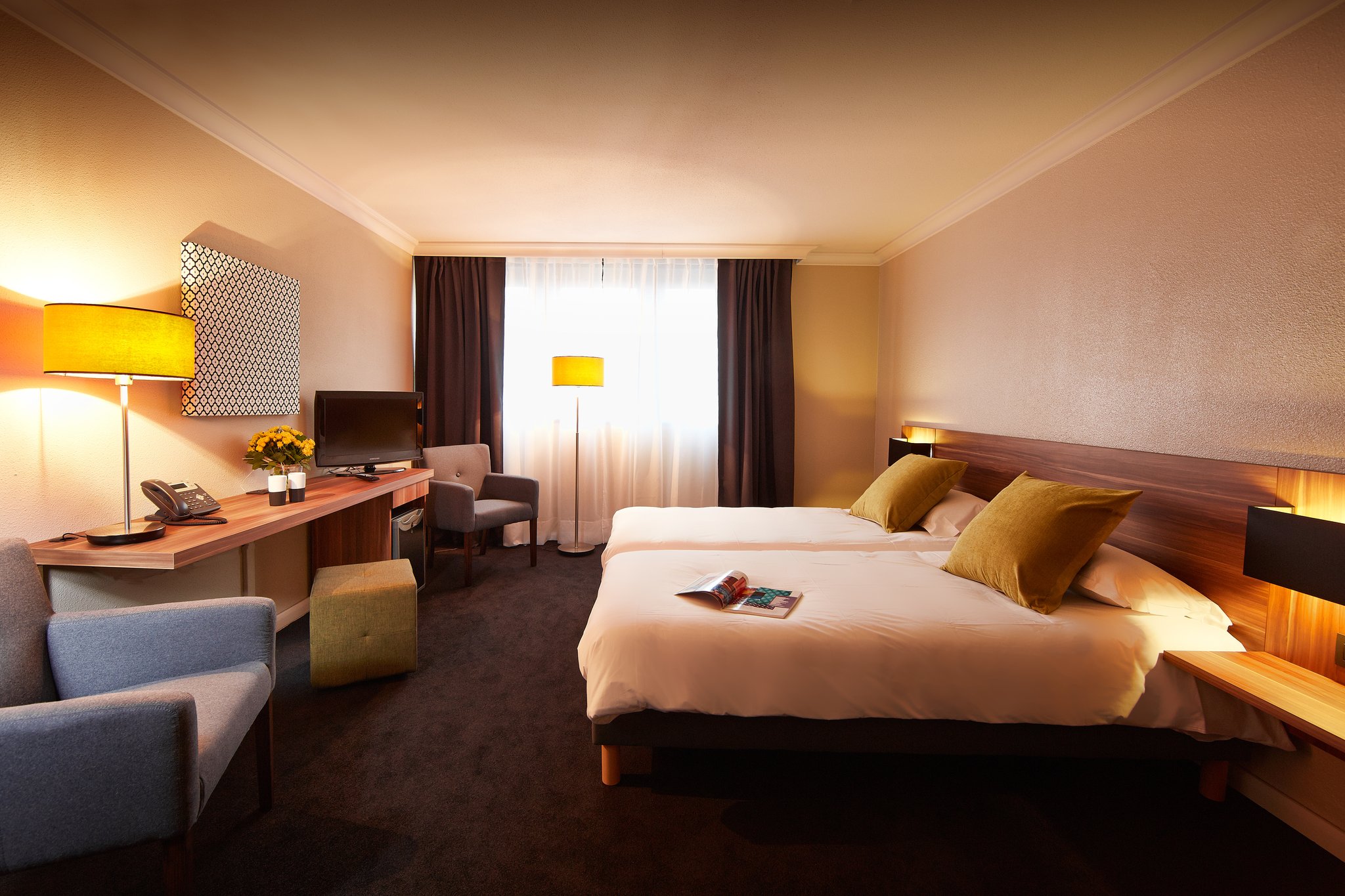 Best Western Hotel Atrium Valence by null