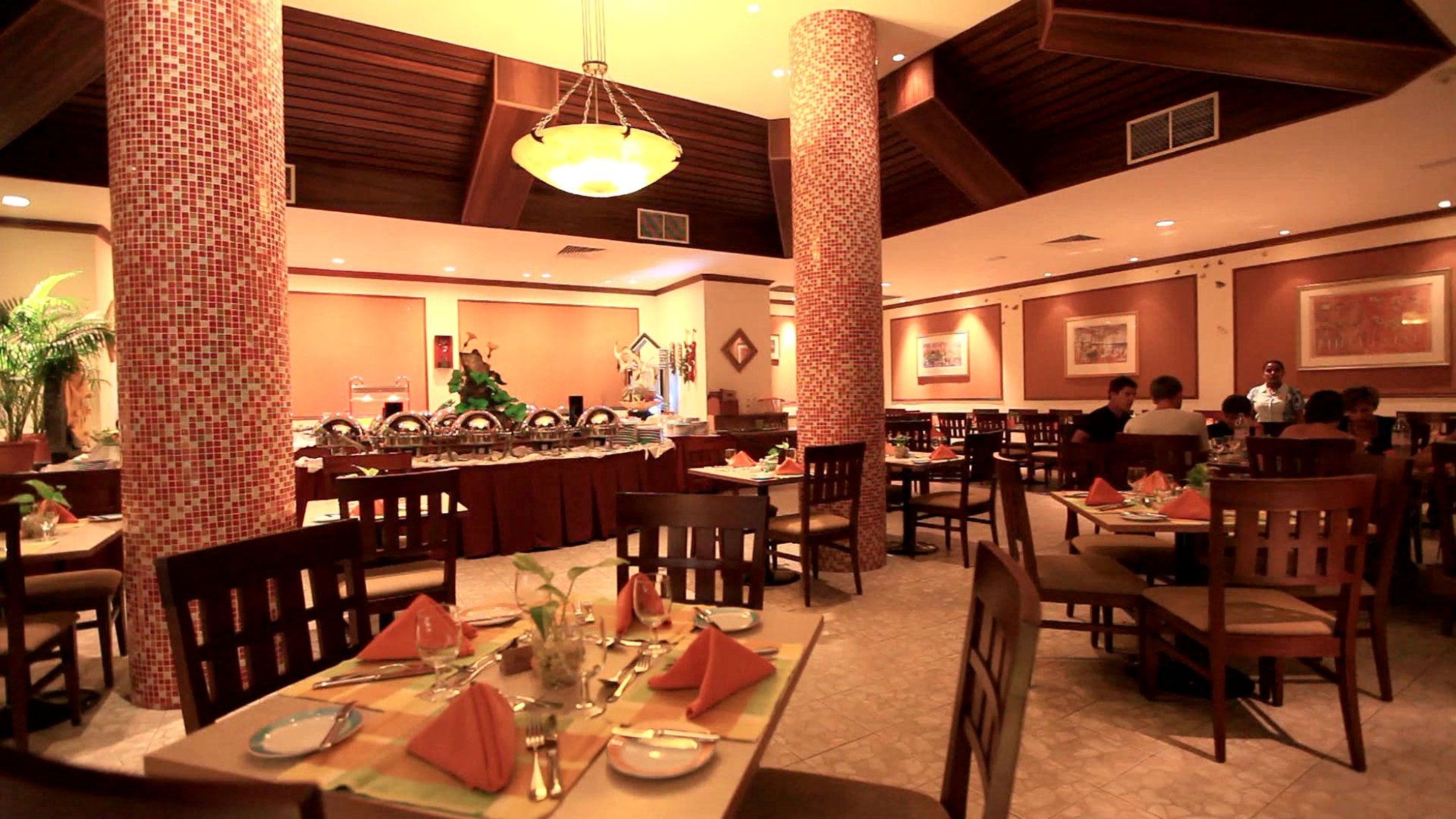Hulhule Island Hotel by null