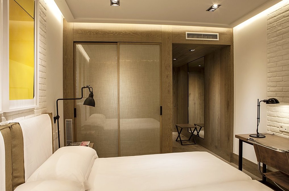 The Corner Hotel by null