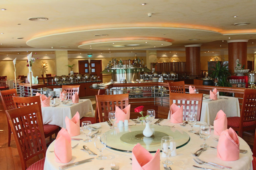 Hotel in Abu Dhabi photo 7