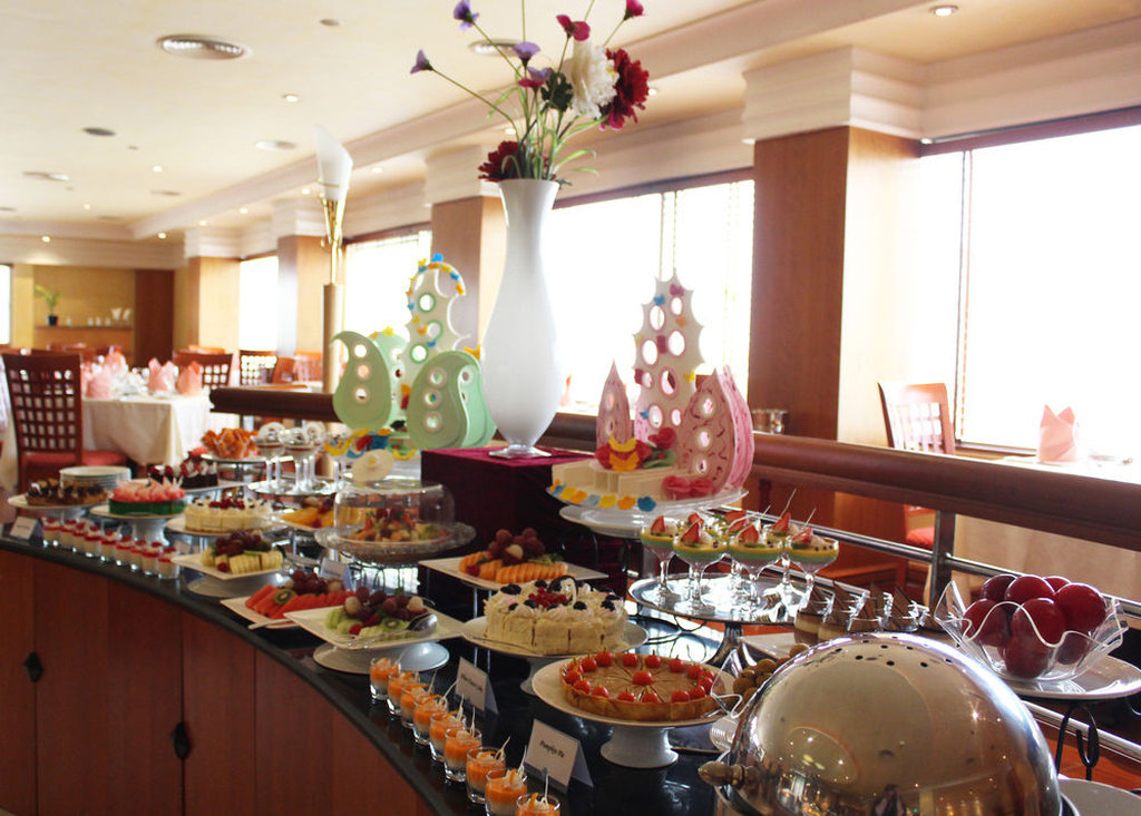 Hotel in Abu Dhabi photo 8
