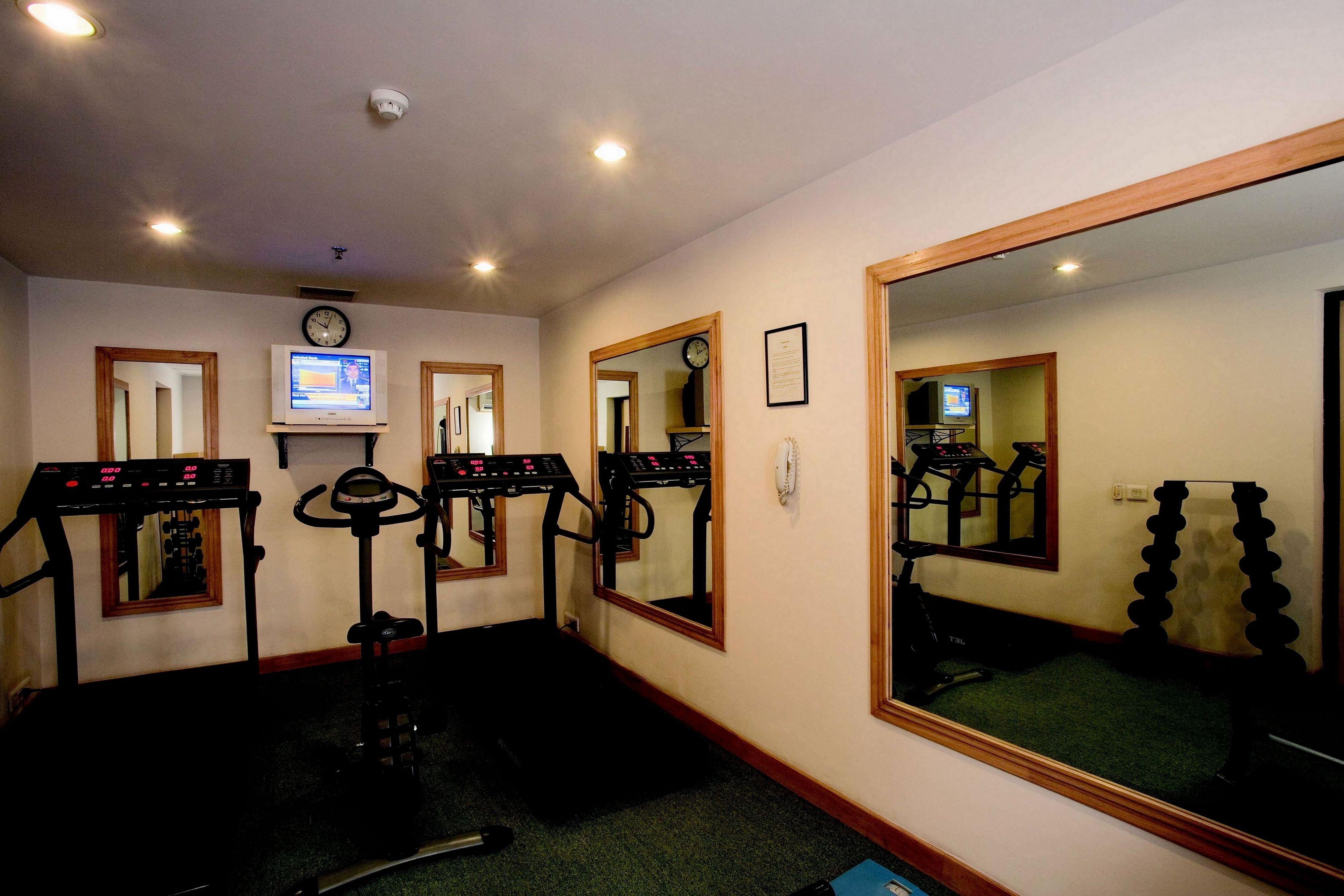Lemon Tree Hotel, Udyog Vihar Gurugram by null
