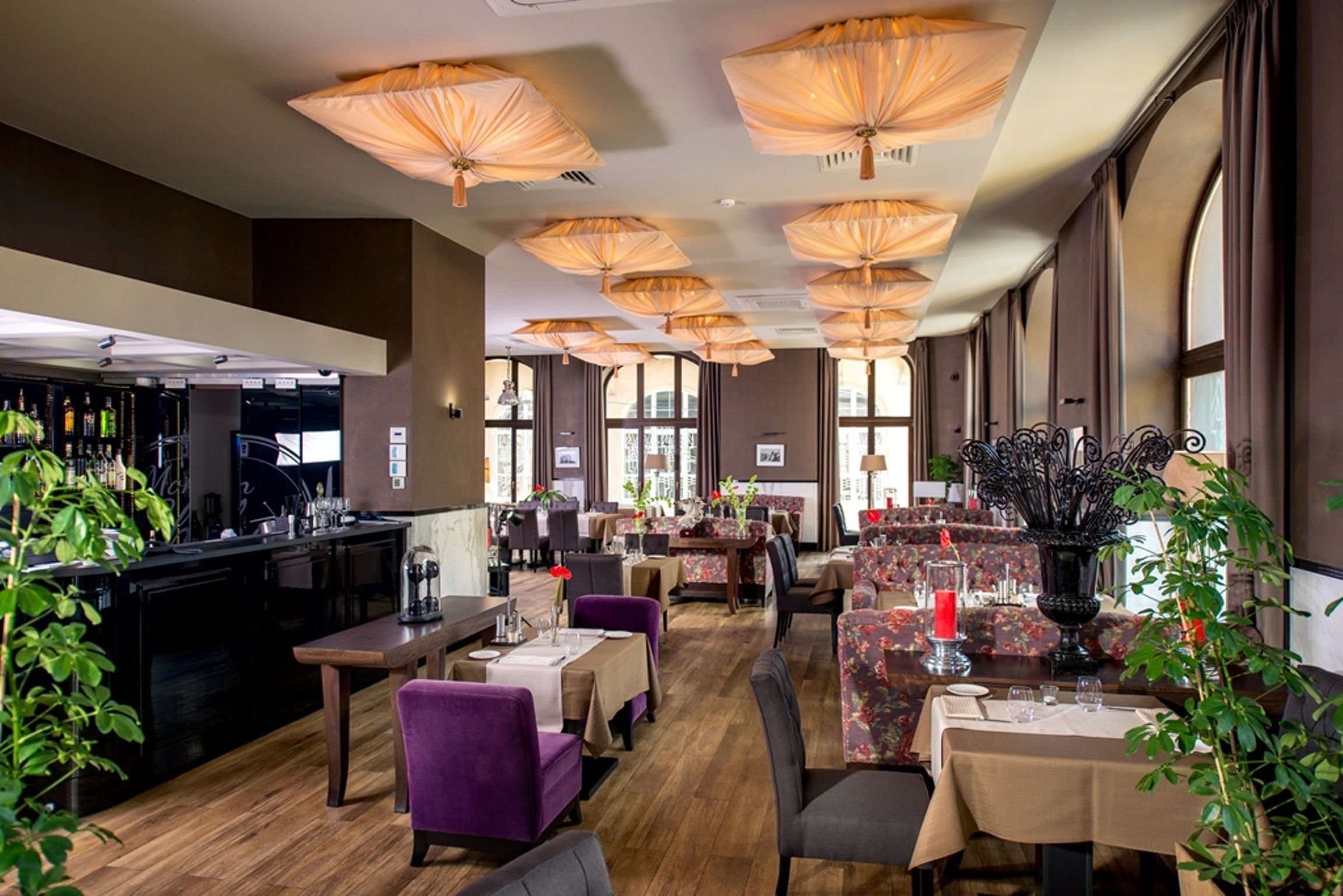 Astoria Hotel by null