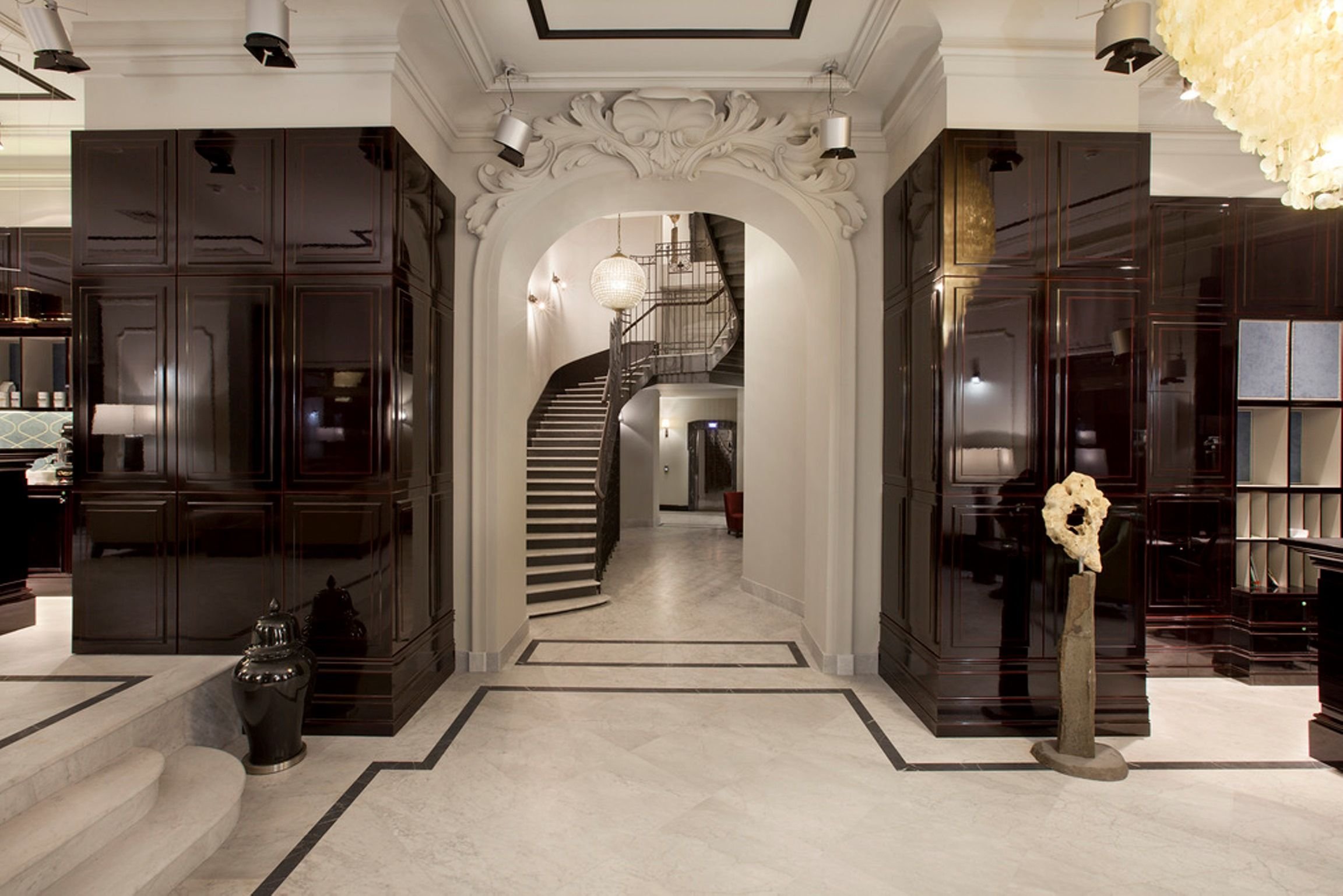 Astoria Hotel by null