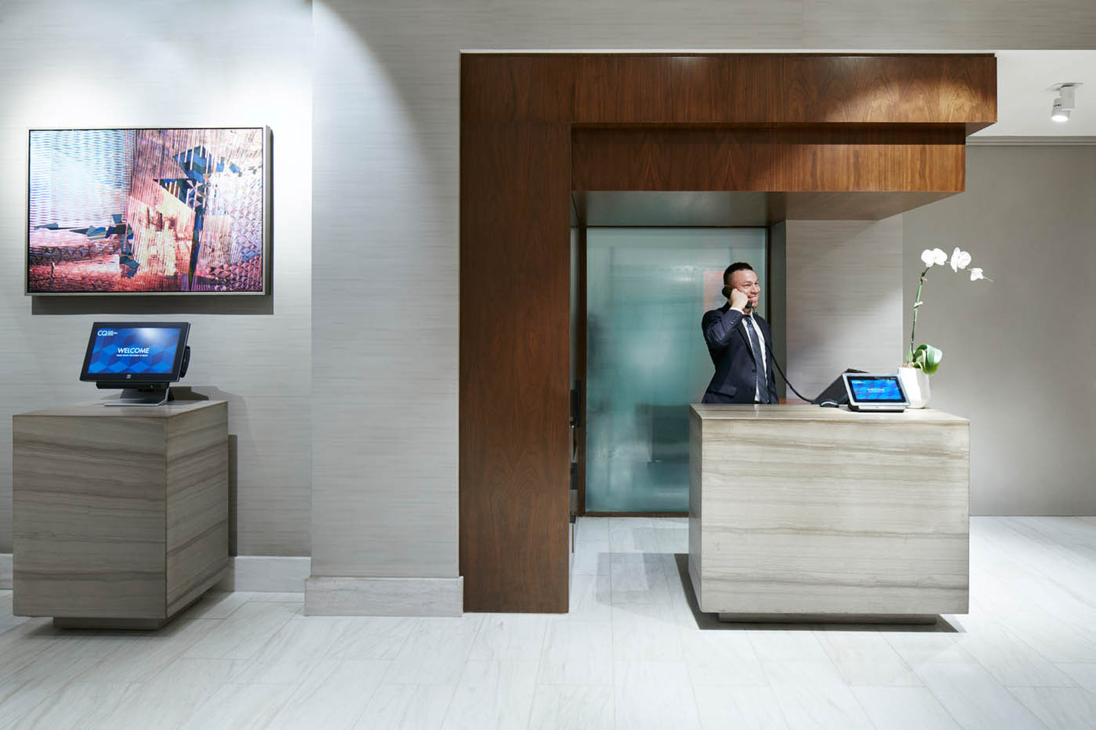 Club Quarters Hotel Grand Central, New York by null