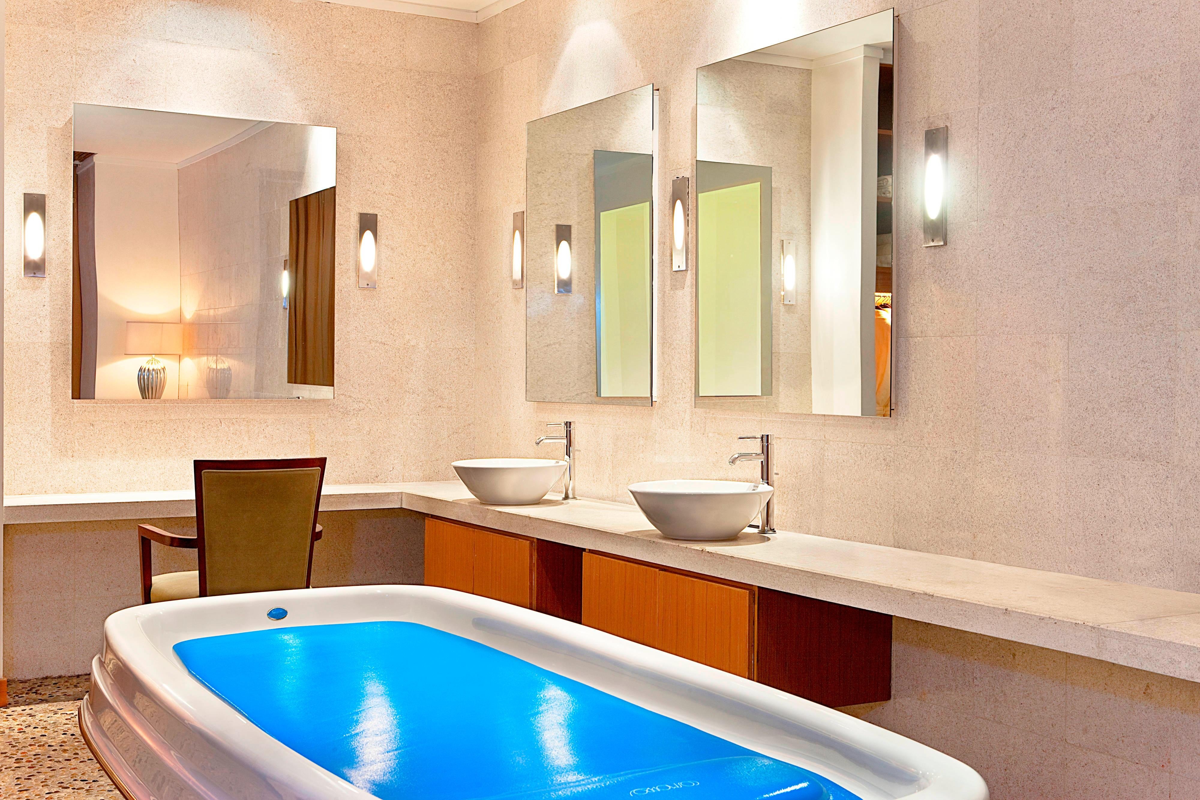 Sheraton Ningbo Hotel by null