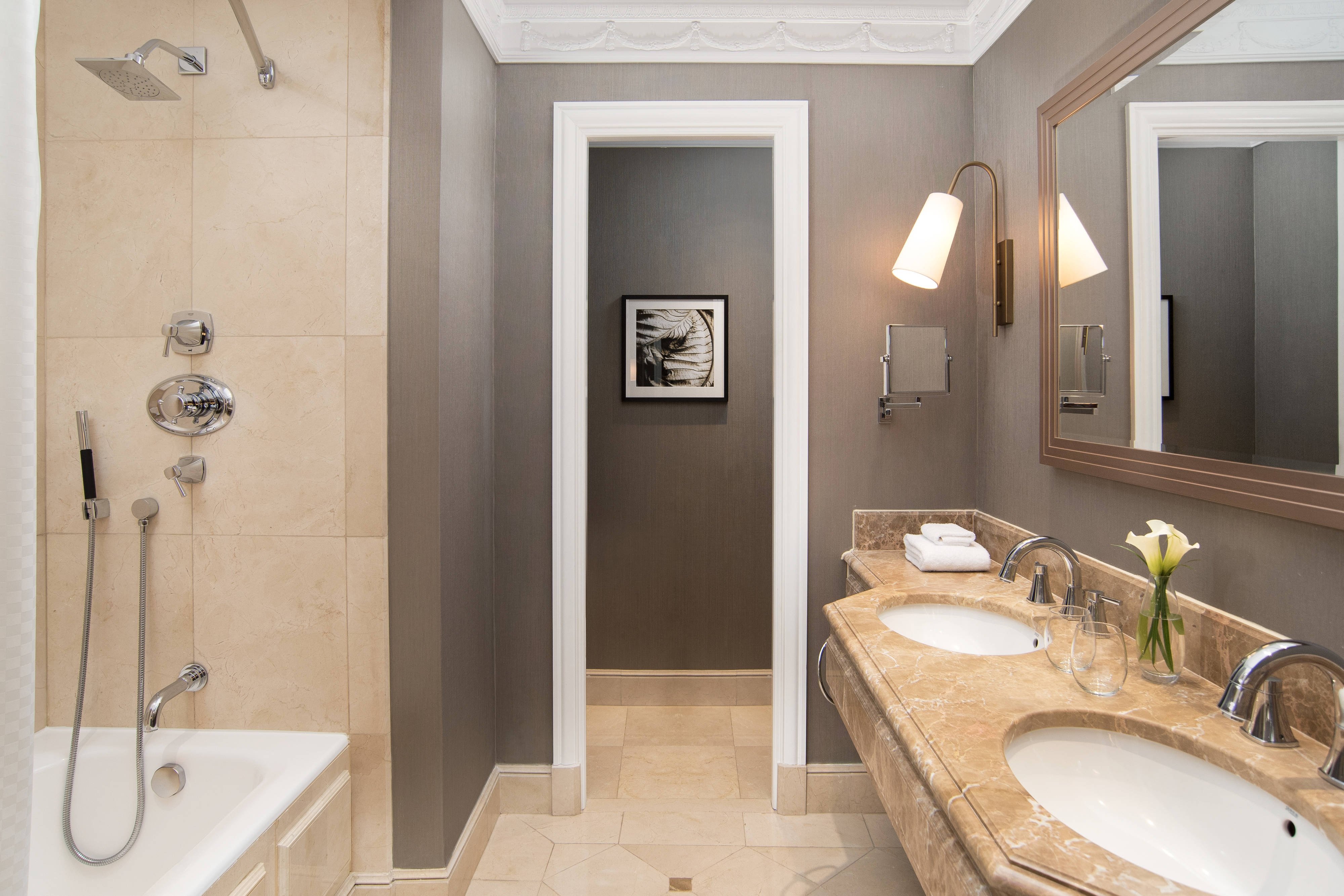 La Cúpula (The Palace Hotel) by null