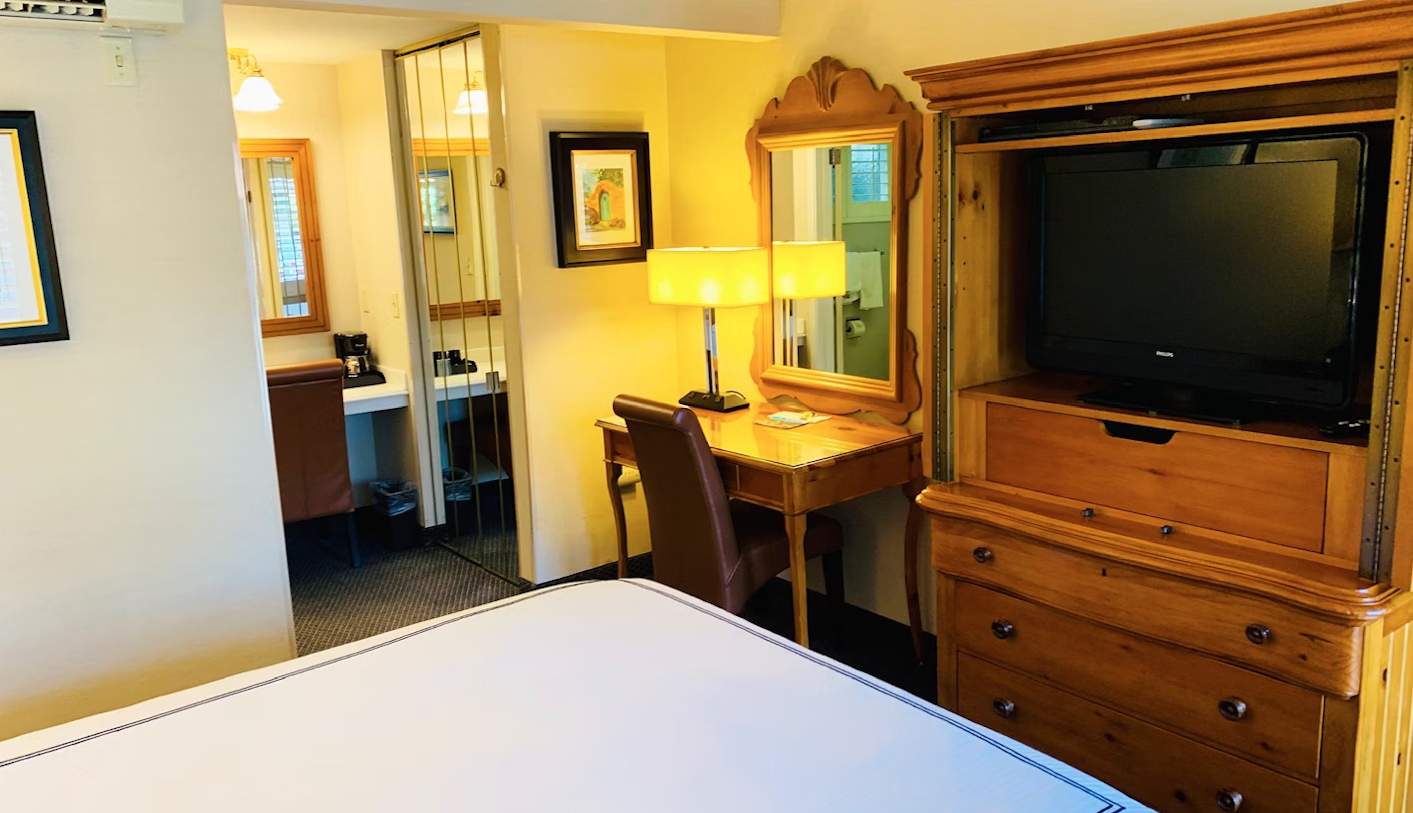 Franciscan Inn & Suites by null