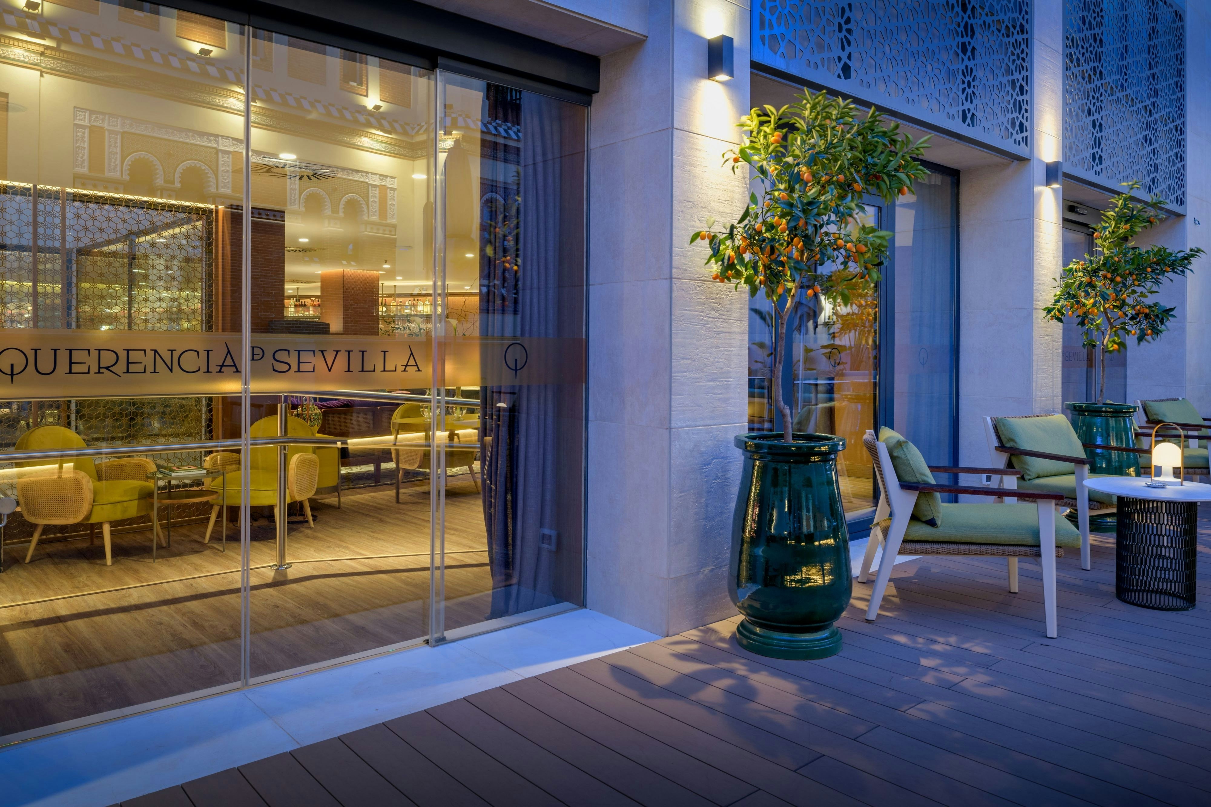 Querencia de Sevilla, Autograph Collection by null