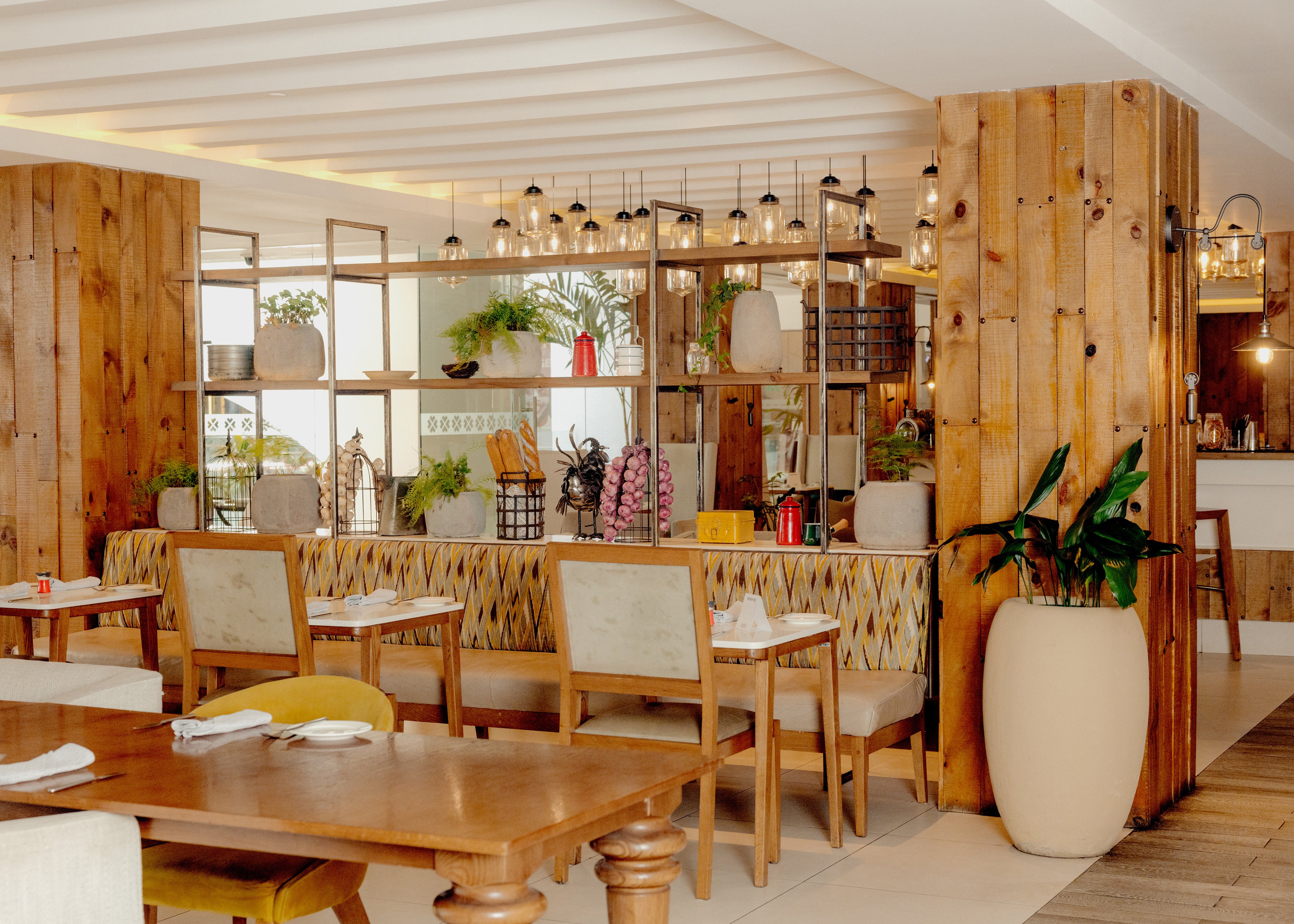 Trademark Hotel by null