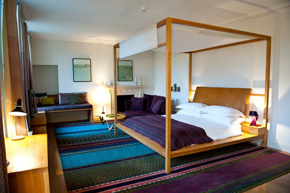 Cowley Manor Experimental by null