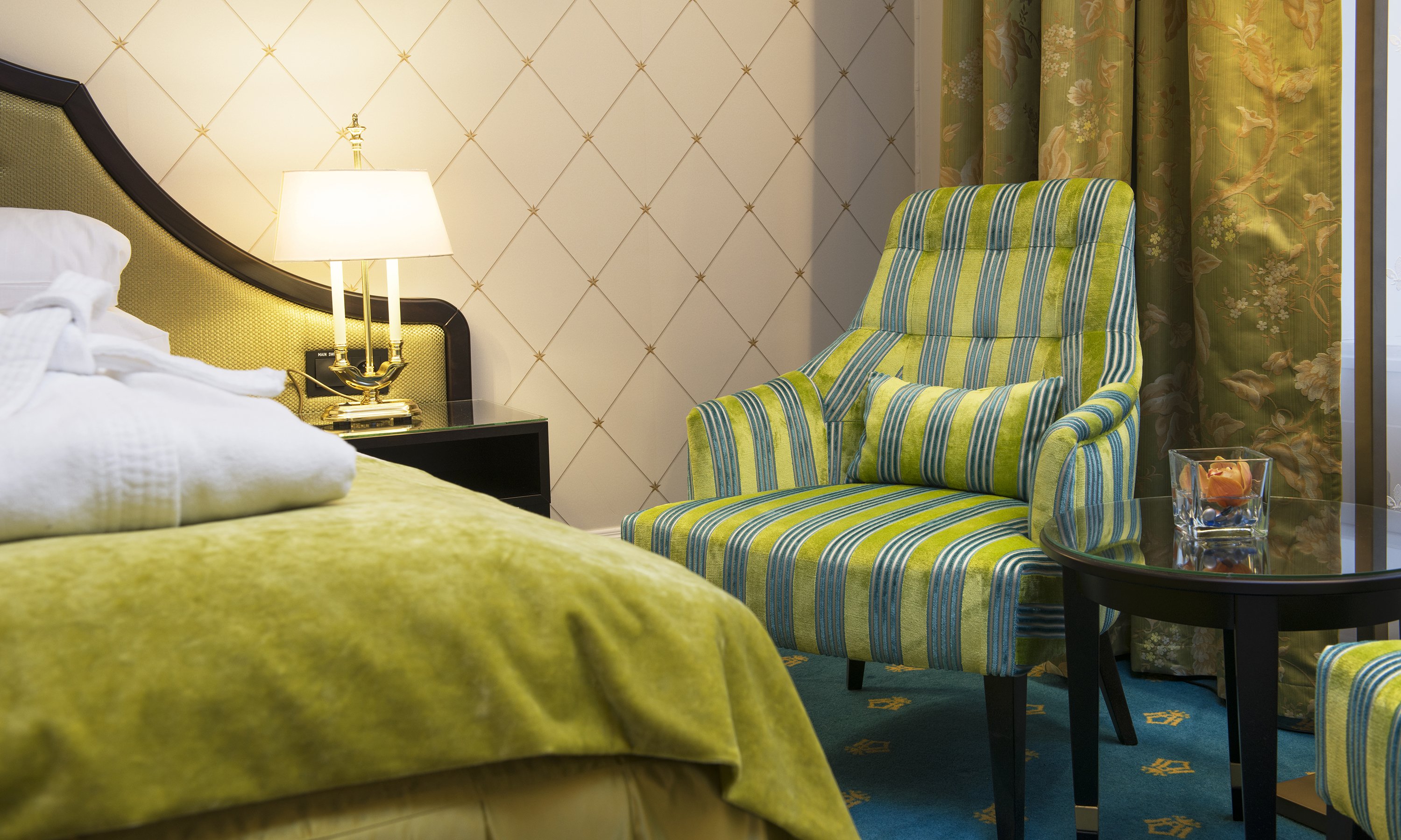 Hotel Bristol by null