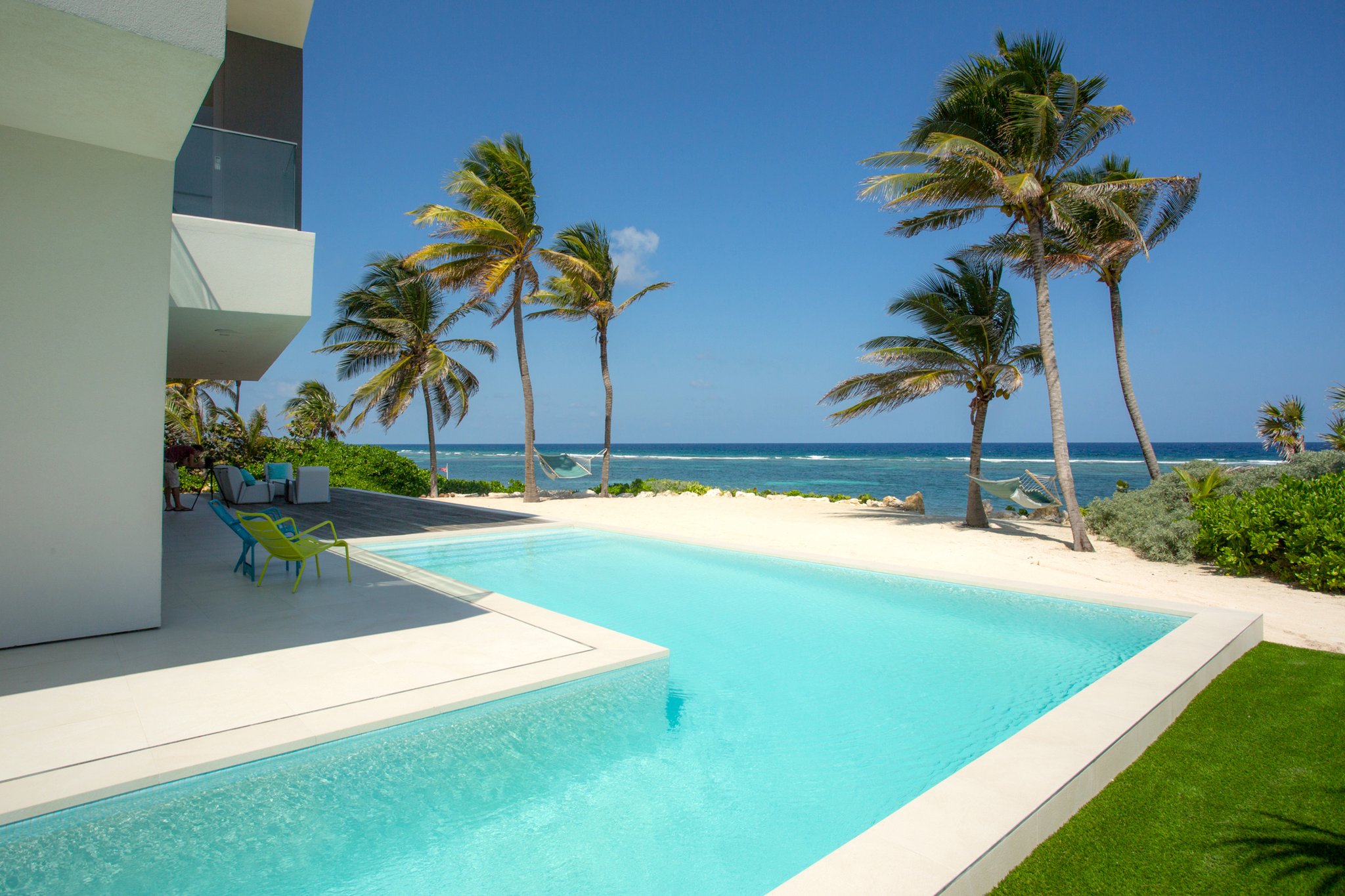 Luxury Cayman Villas by null