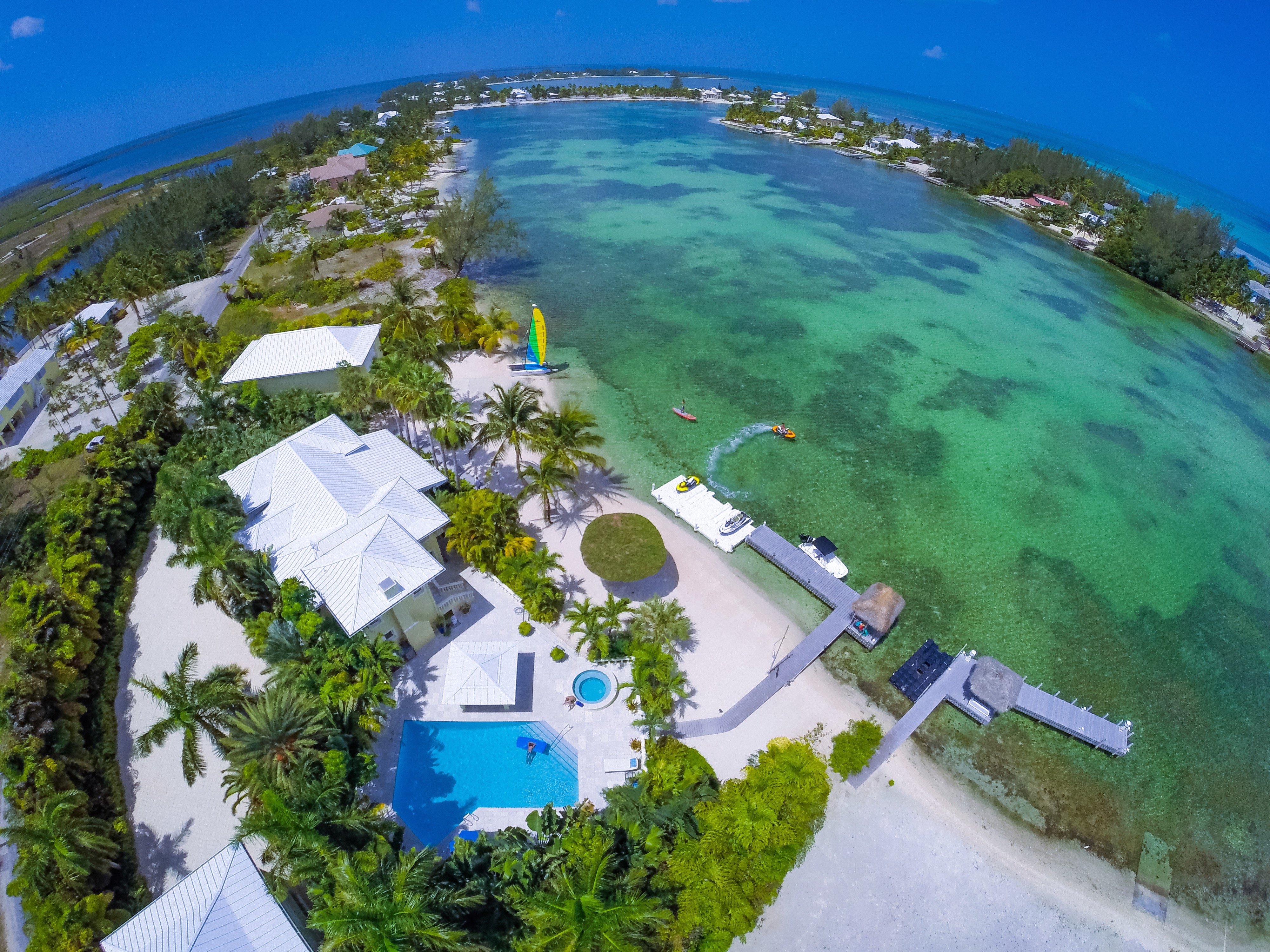 Luxury Cayman Villas by null