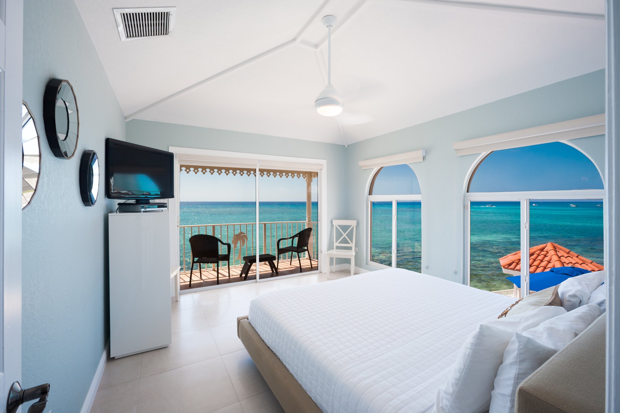Luxury Cayman Villas by null