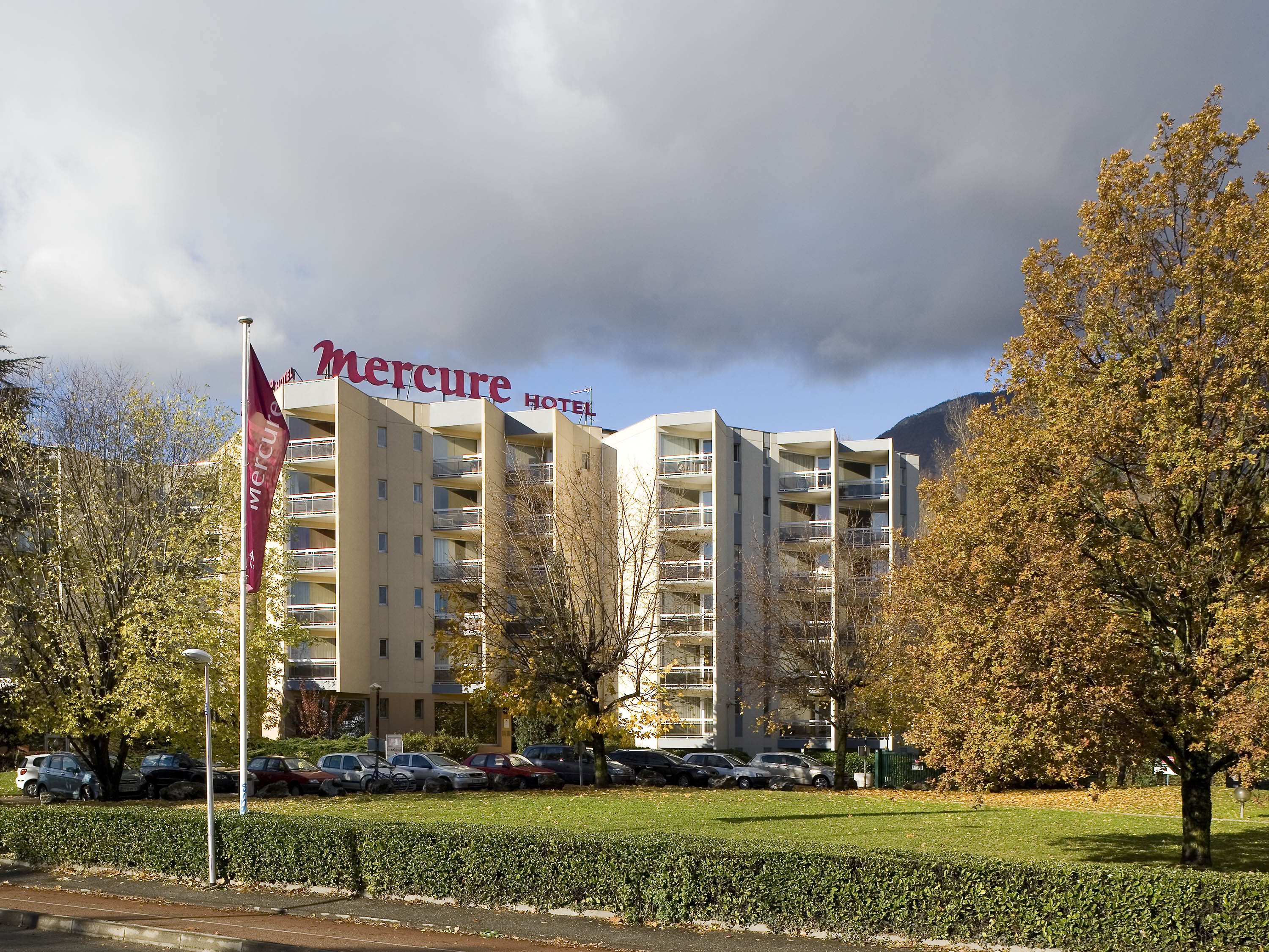 Hôtel Mercure Grenoble Meylan image