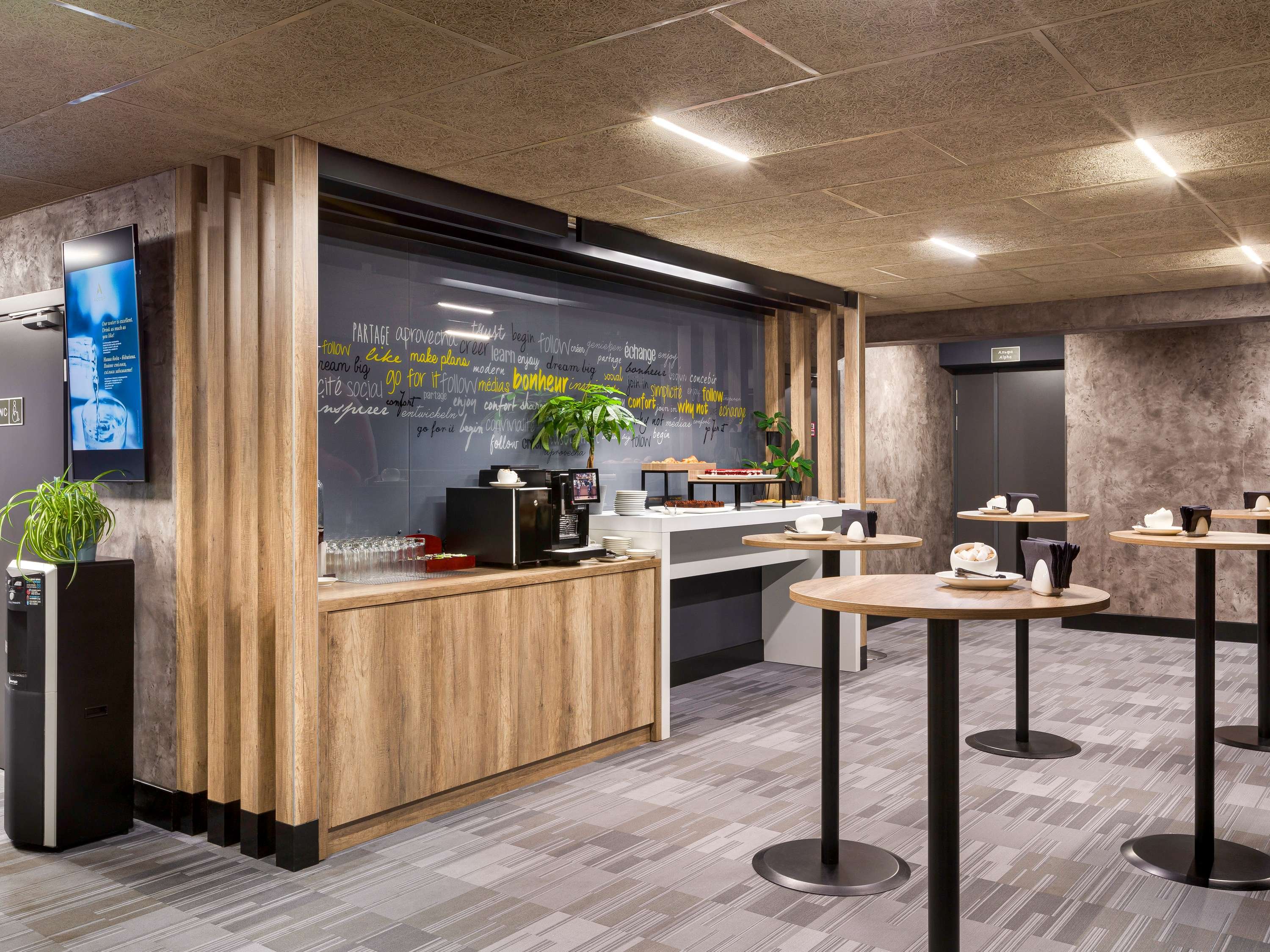 ibis Kyiv City Center by null