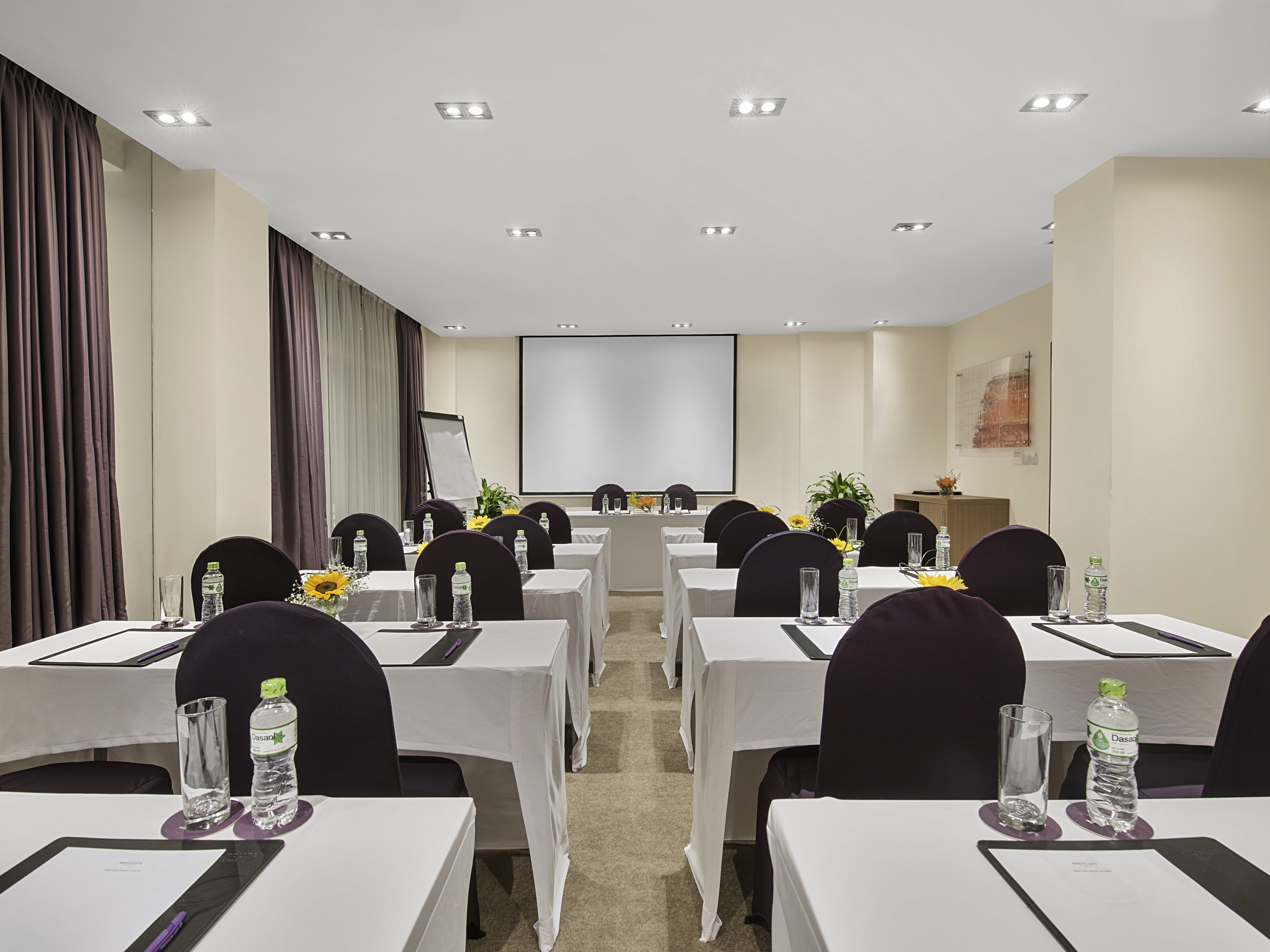 Mercure Hanoi la Gare by null