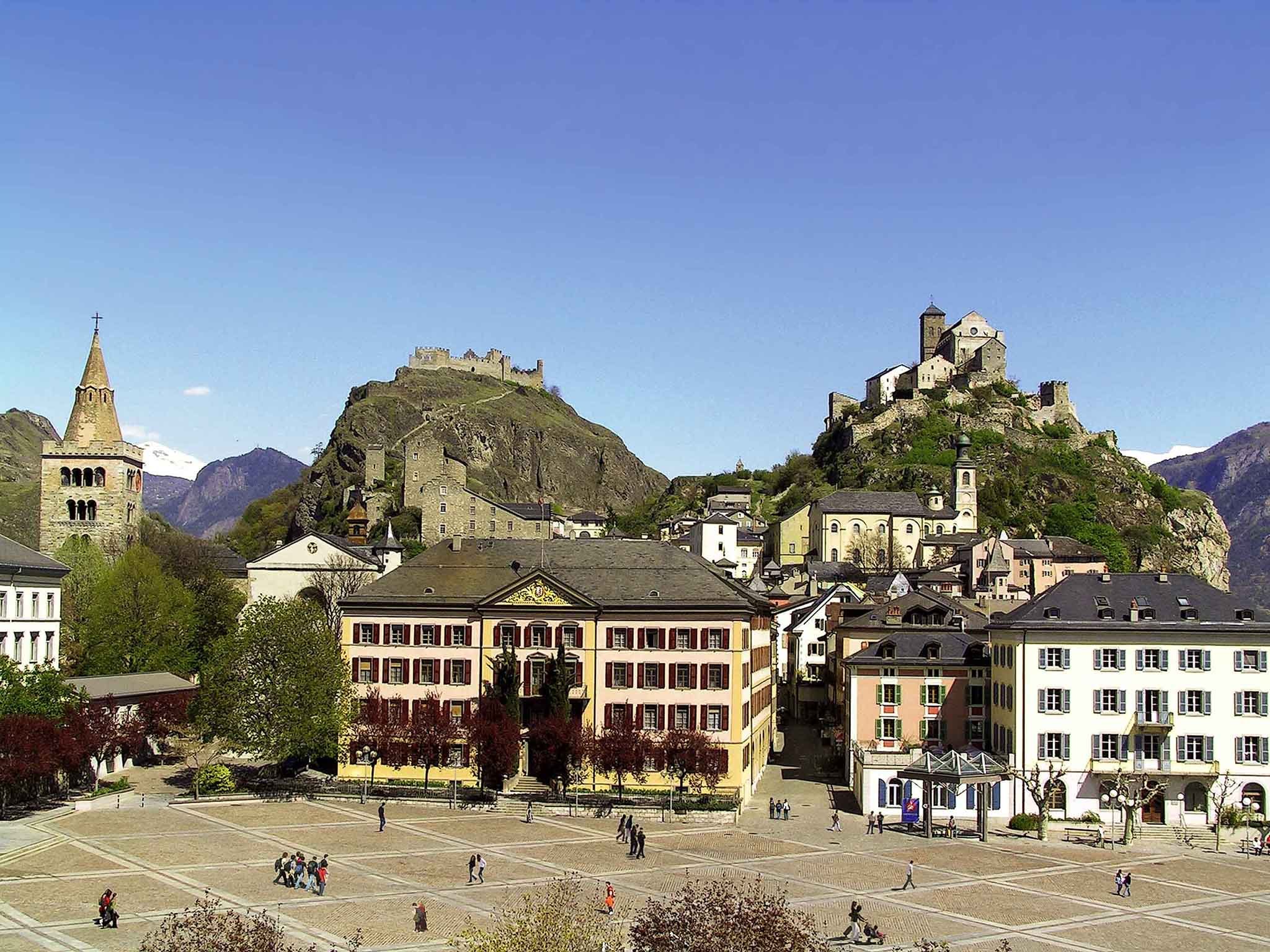 Hotel ibis Sion Est by null