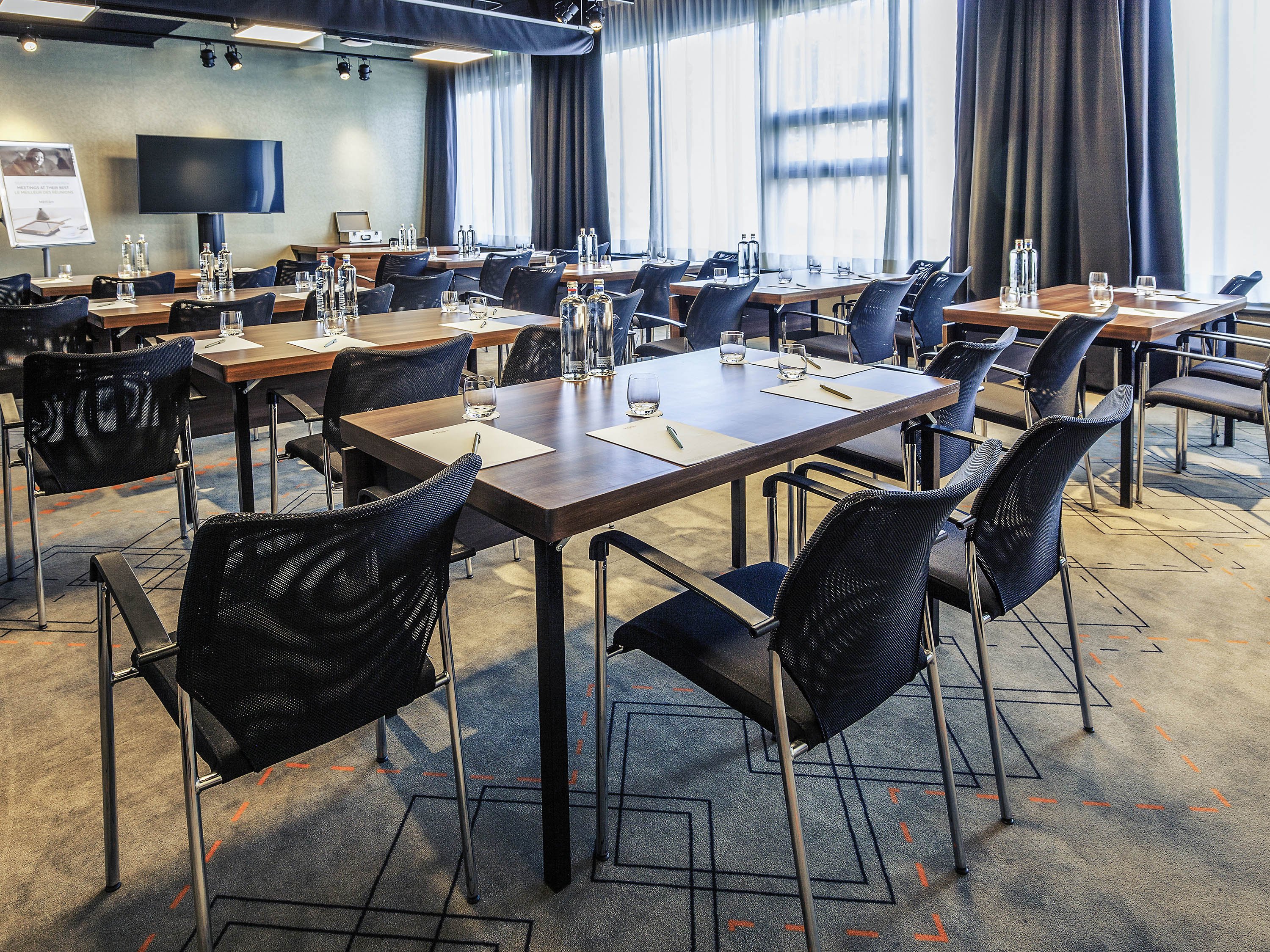 Hotel Mercure Amsterdam Sloterdijk Station by null