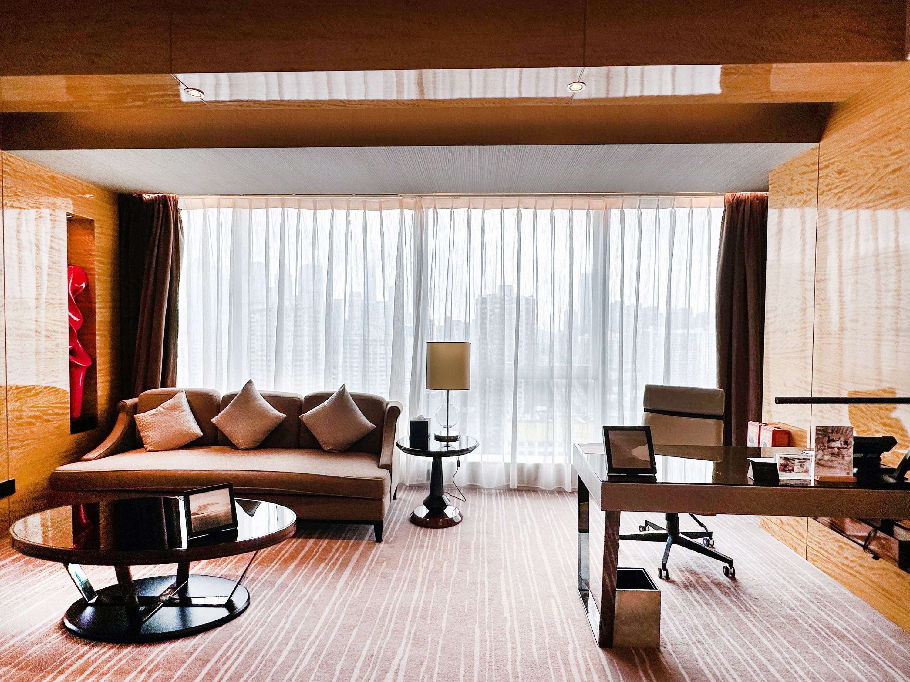 Hotel Sofitel Guangzhou Sunrich by null