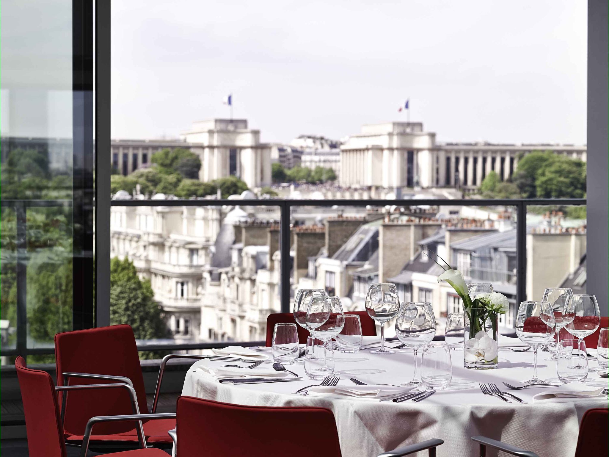 Pullman Paris Tour Eiffel by null