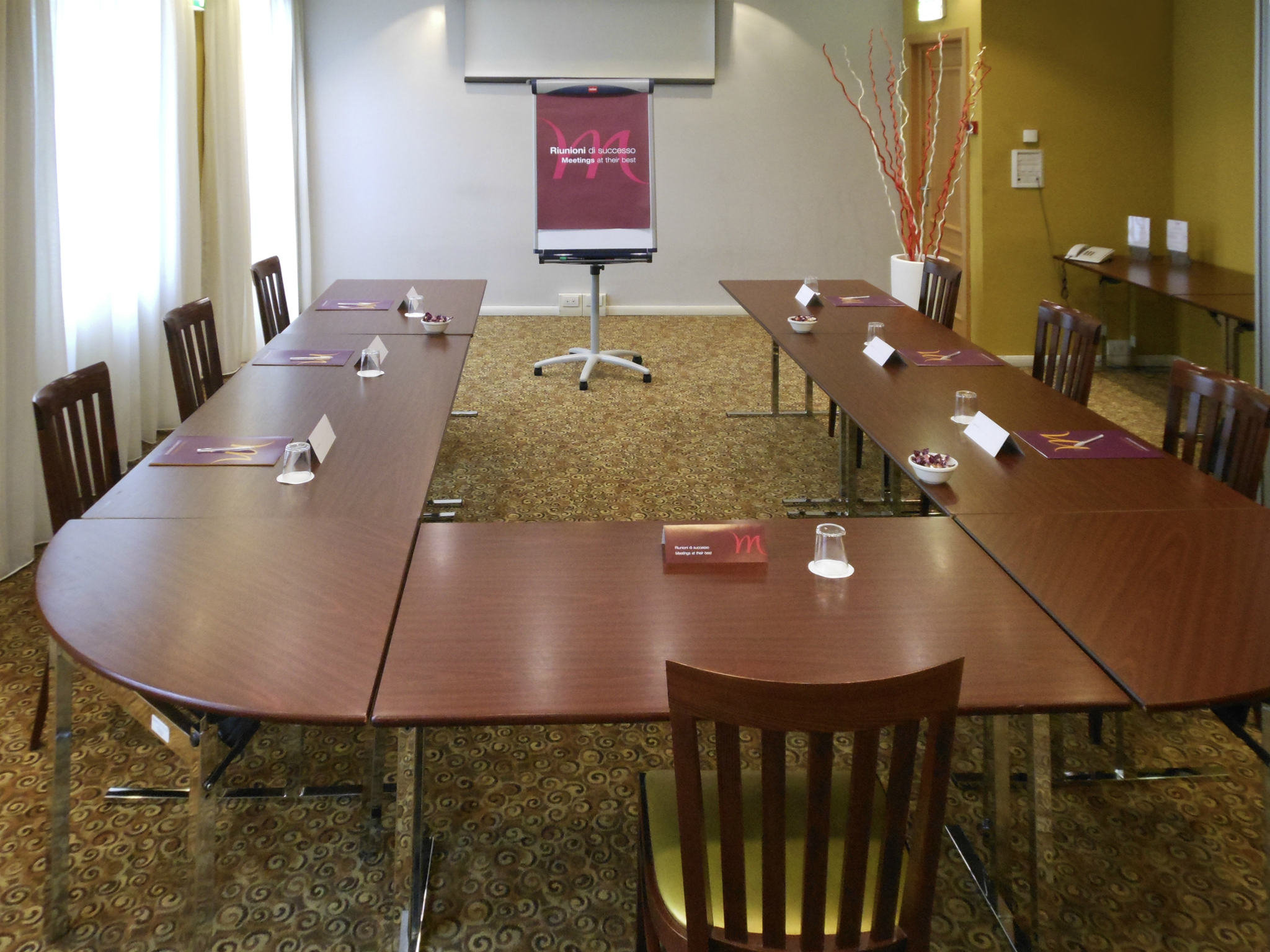 Mercure Roma Corso Trieste by null