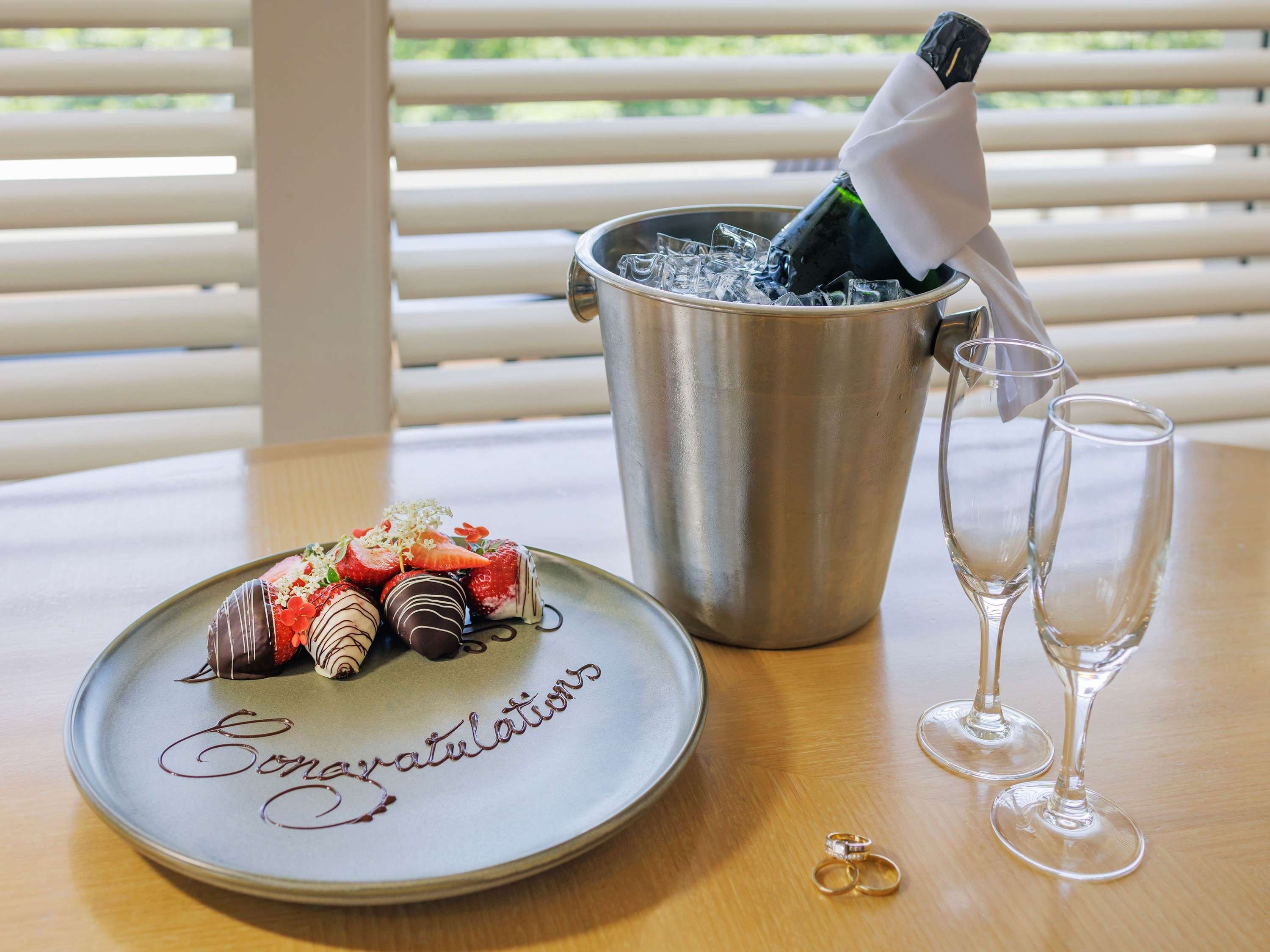 Pullman Reef Hotel Casino by null