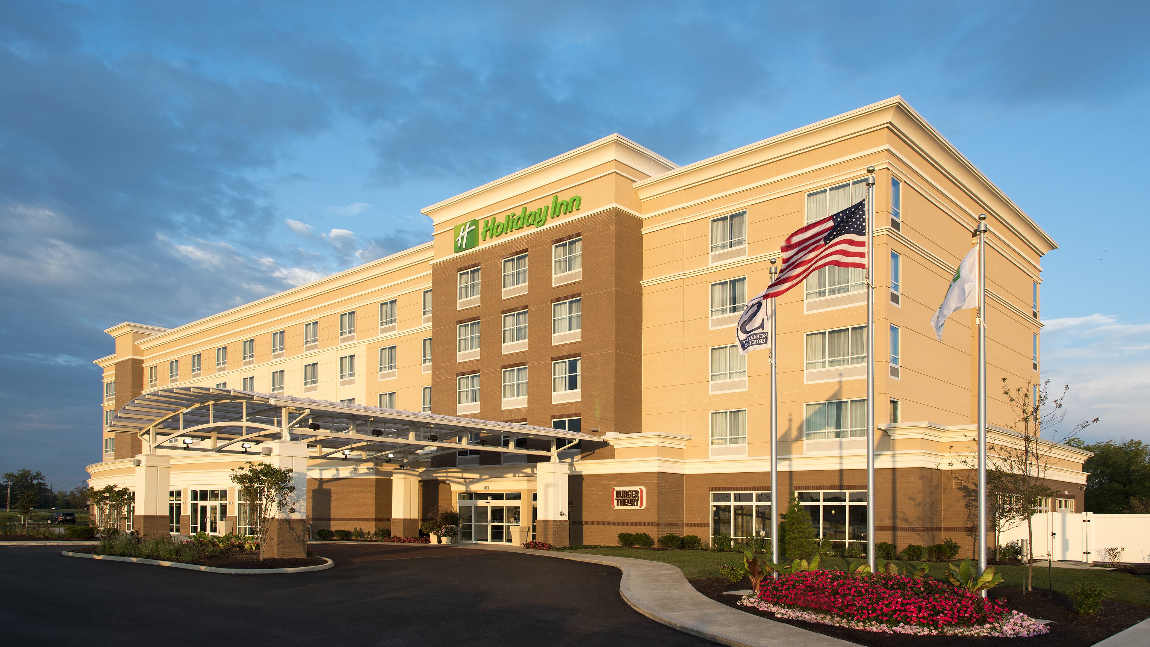 Holiday Inn Indianapolis Airport, an IHG Hotel image