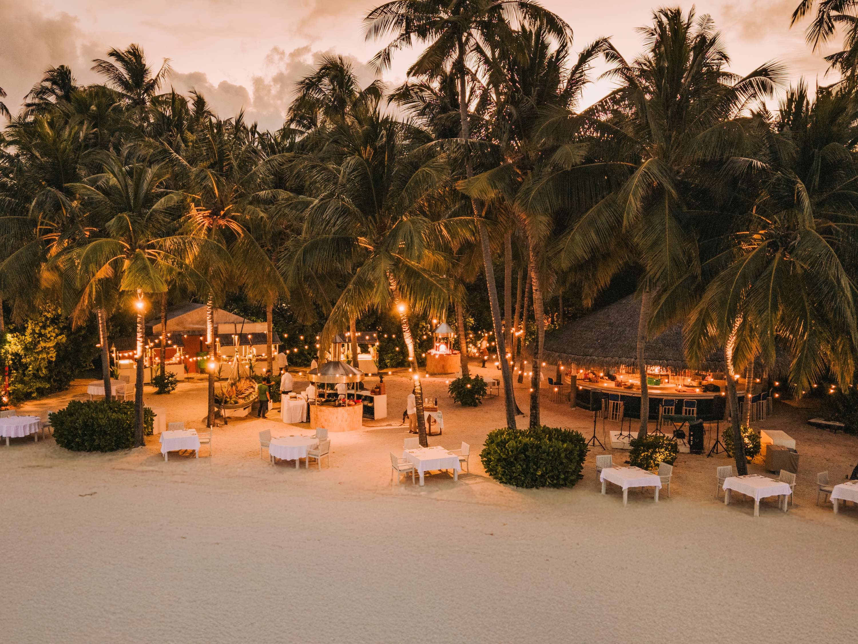 Raffles Maldives Meradhoo Resort by null