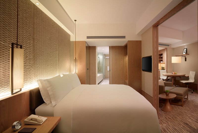 New World Shanghai Hotel by null