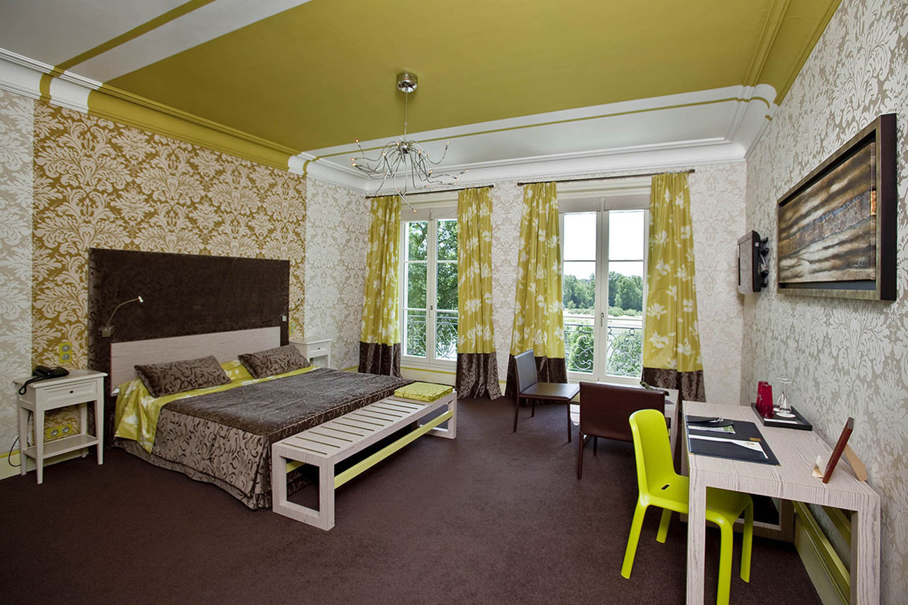 Les Hautes Roches by null