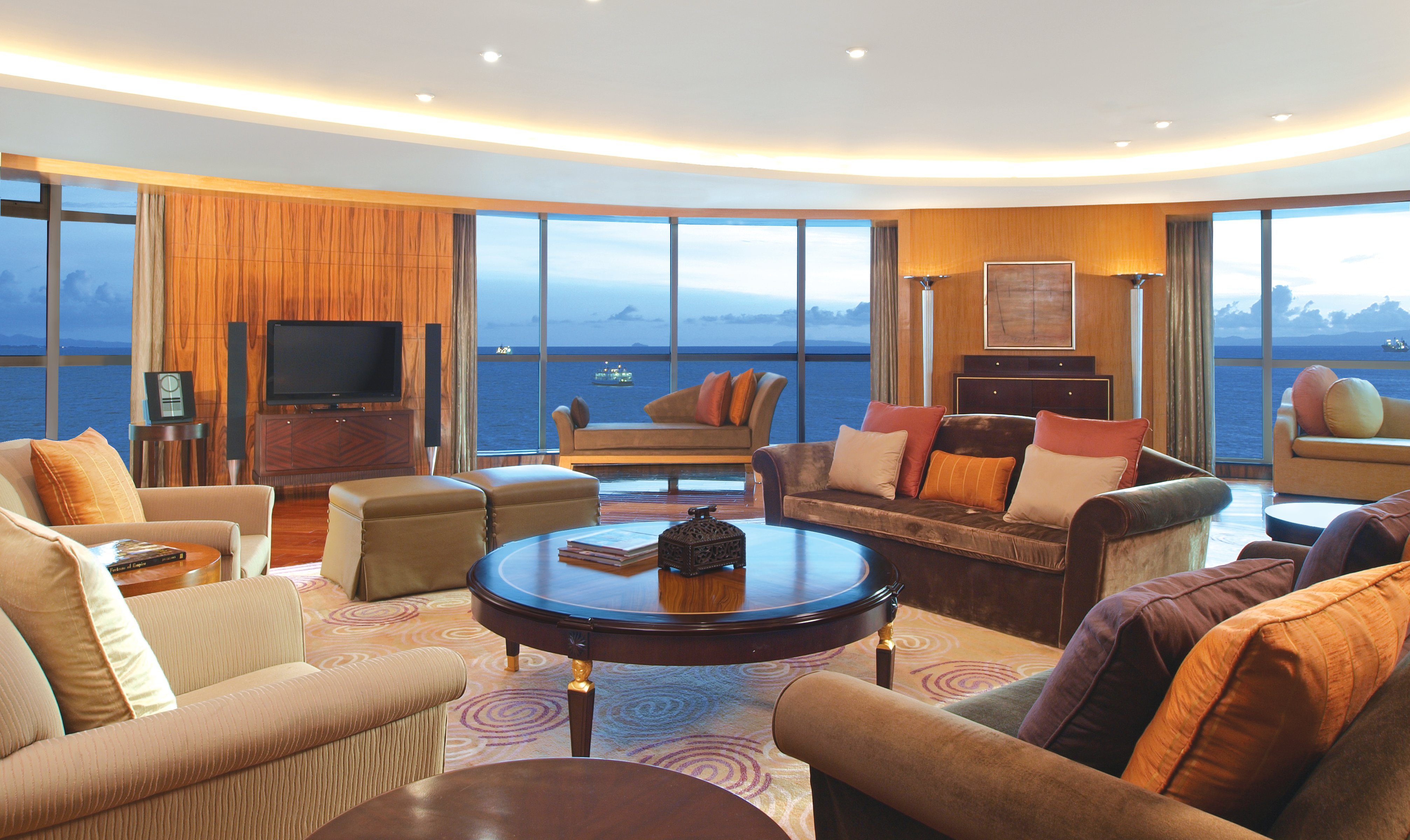 New Coast Hotel Manila by null