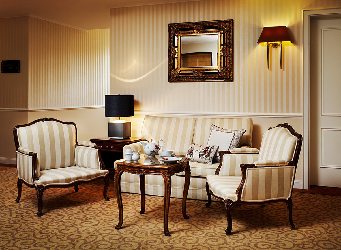 Relais & Châteaux Hotel Bülow Palais by null