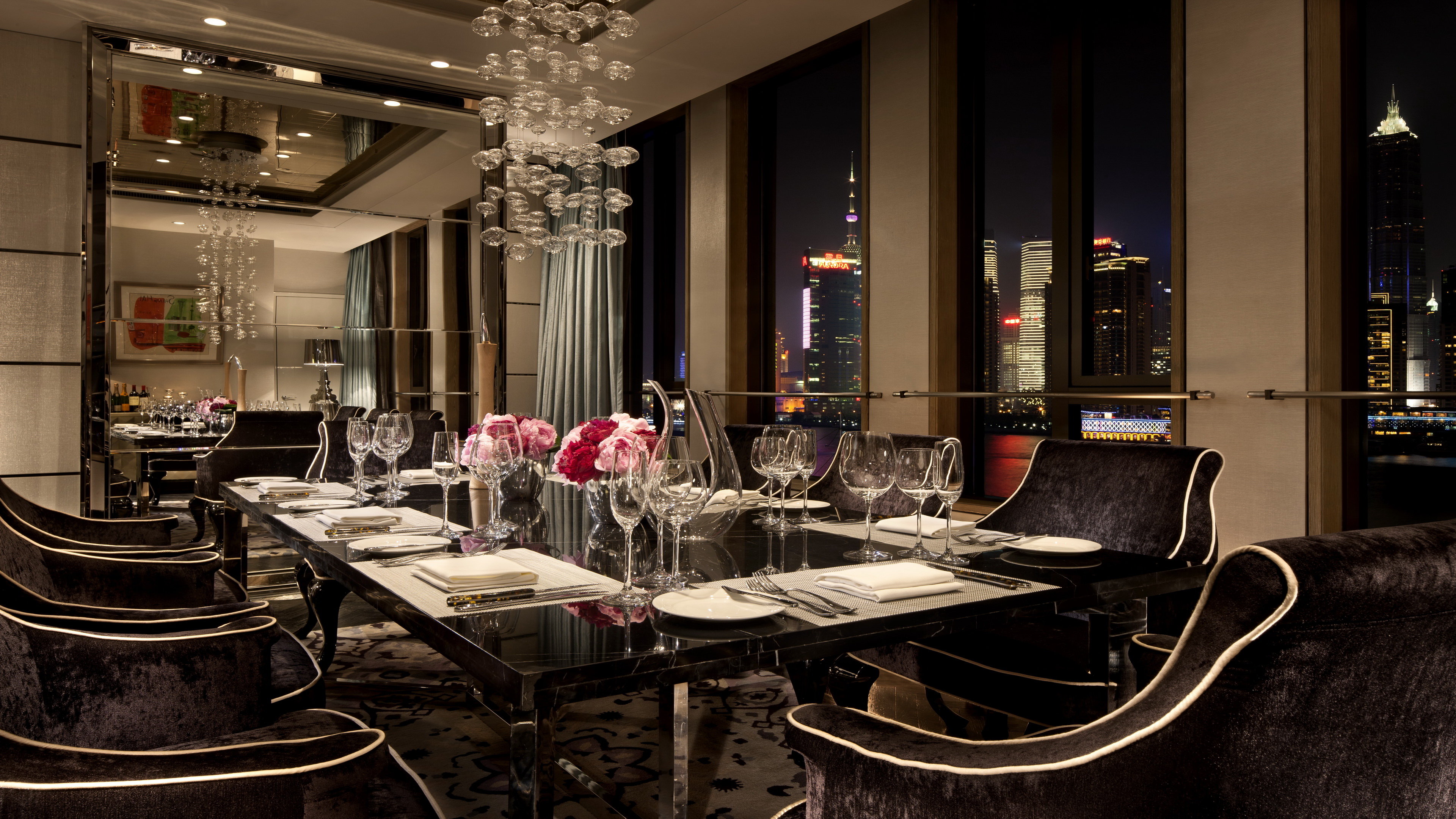 Hotel Indigo Shanghai on The Bund by null