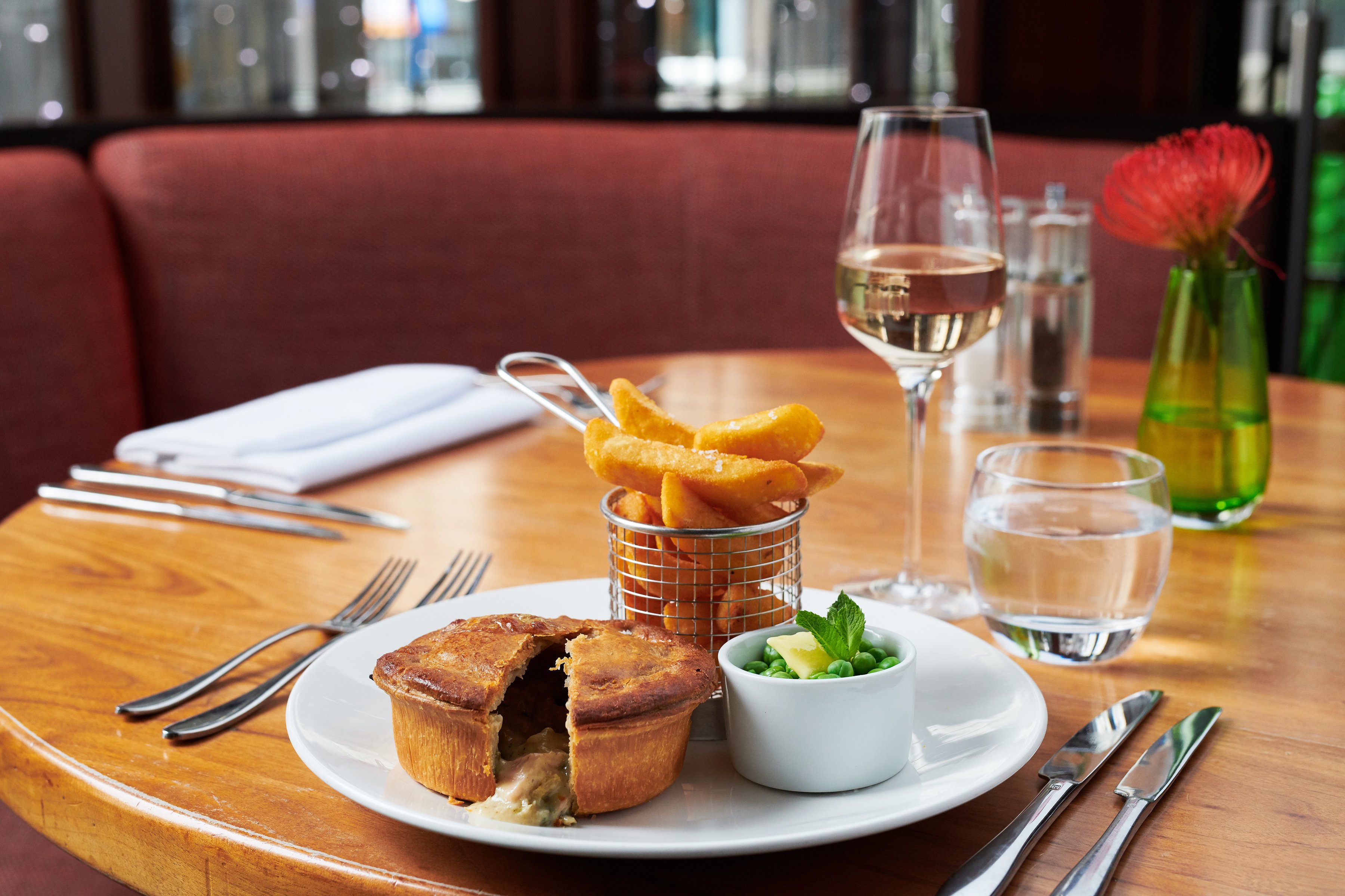 Hard Days Night Hotel by null