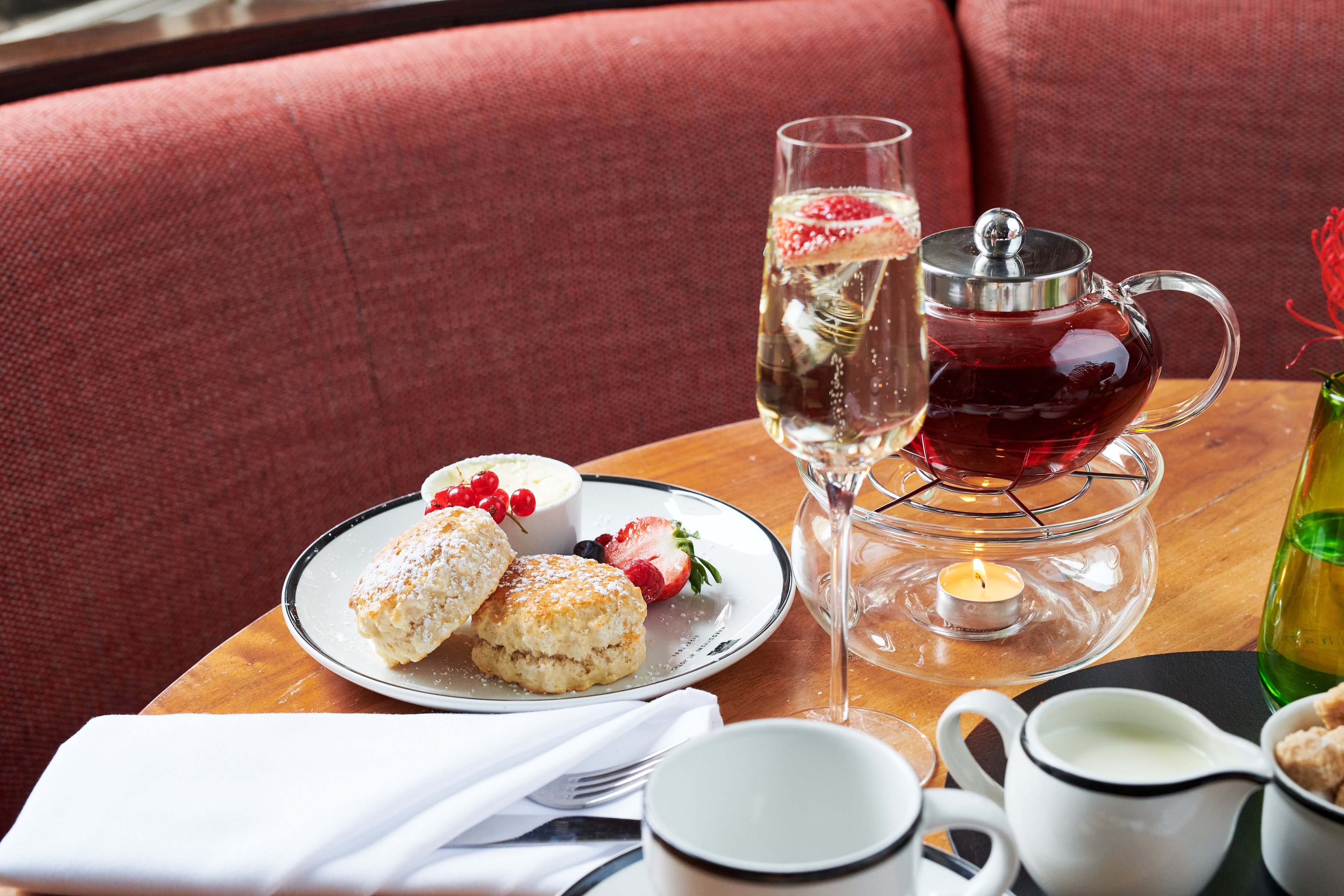 Hard Days Night Hotel by null