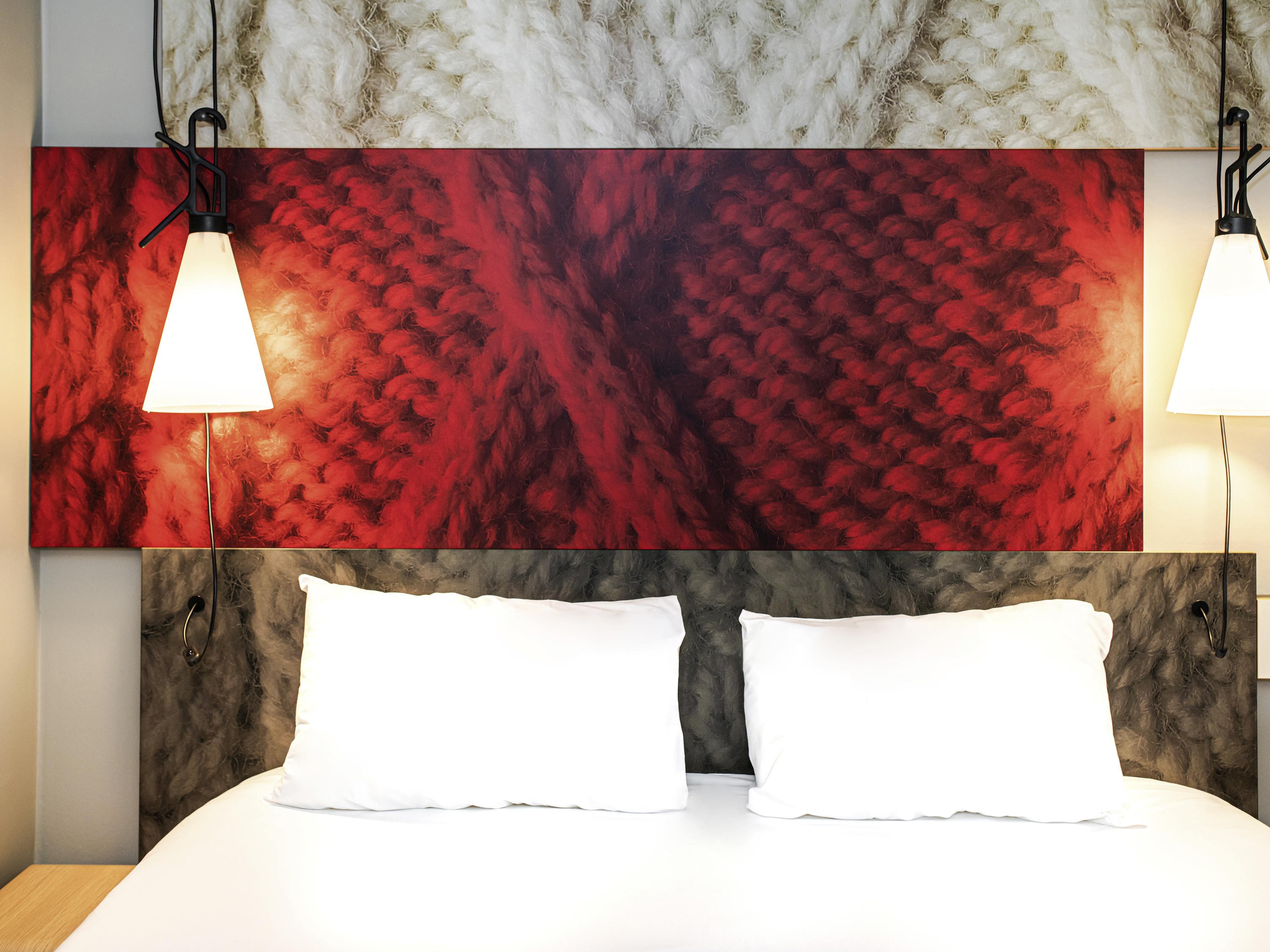 ibis Amsterdam Centre by null
