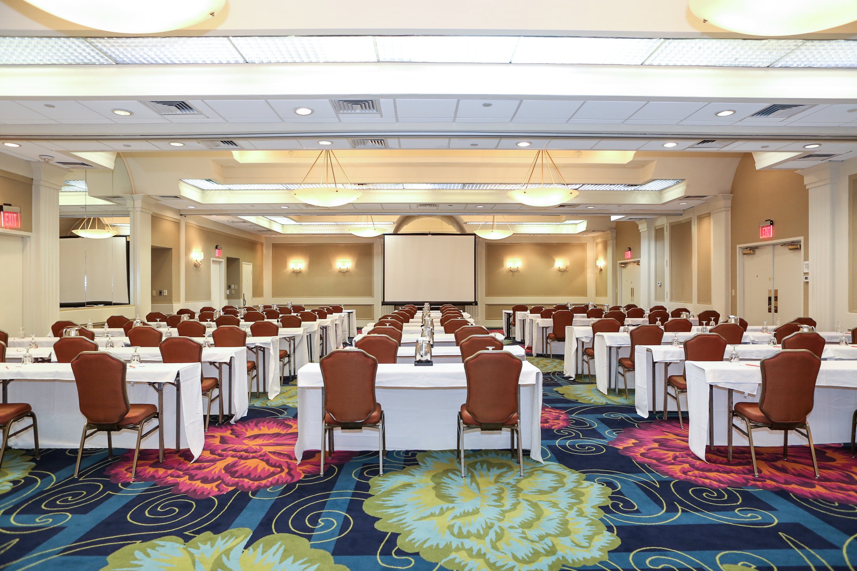 Crowne Plaza Virginia Beach Town Center, an IHG Hotel photo 5