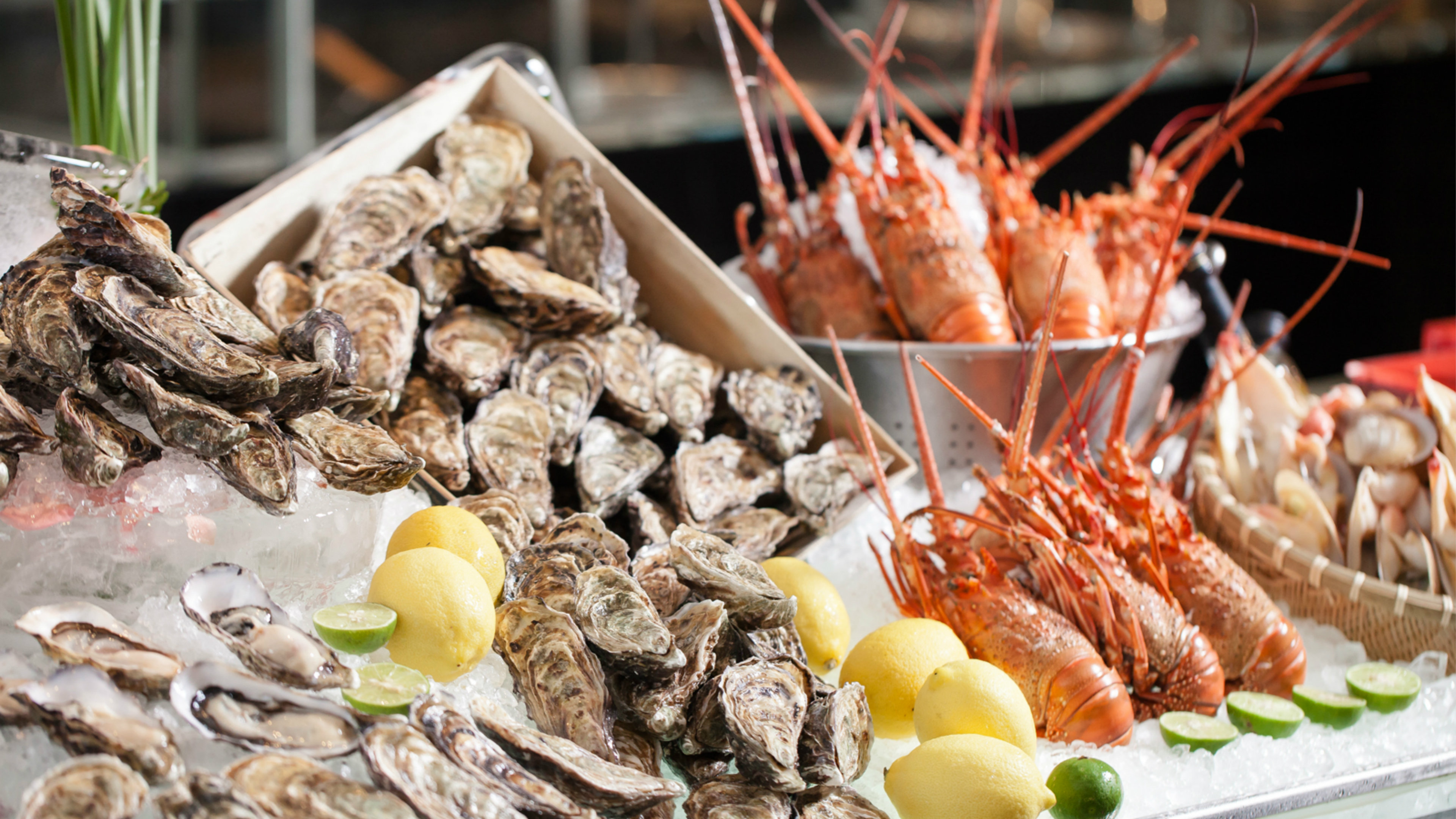 Intercontinental Guangzhou Exhibition Center by null