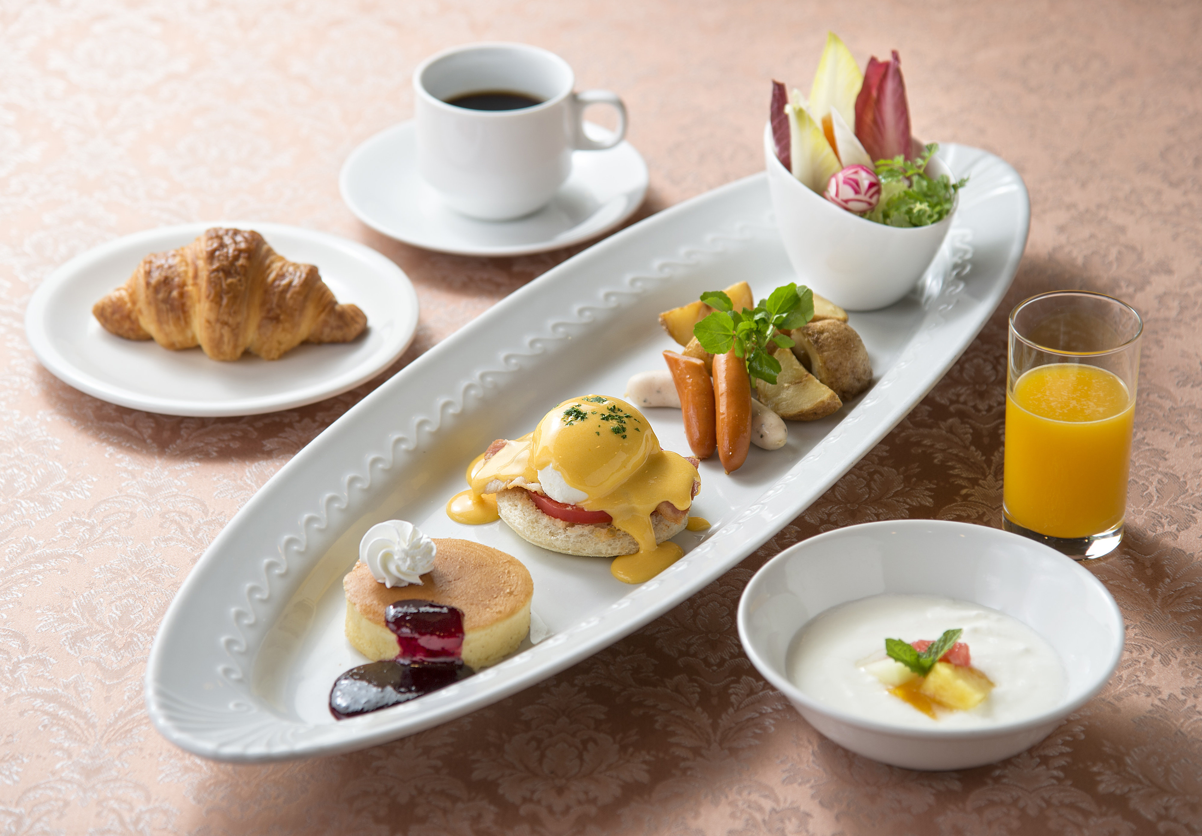 ANA Crowne Plaza Hotel Grand Court Nagoya by null