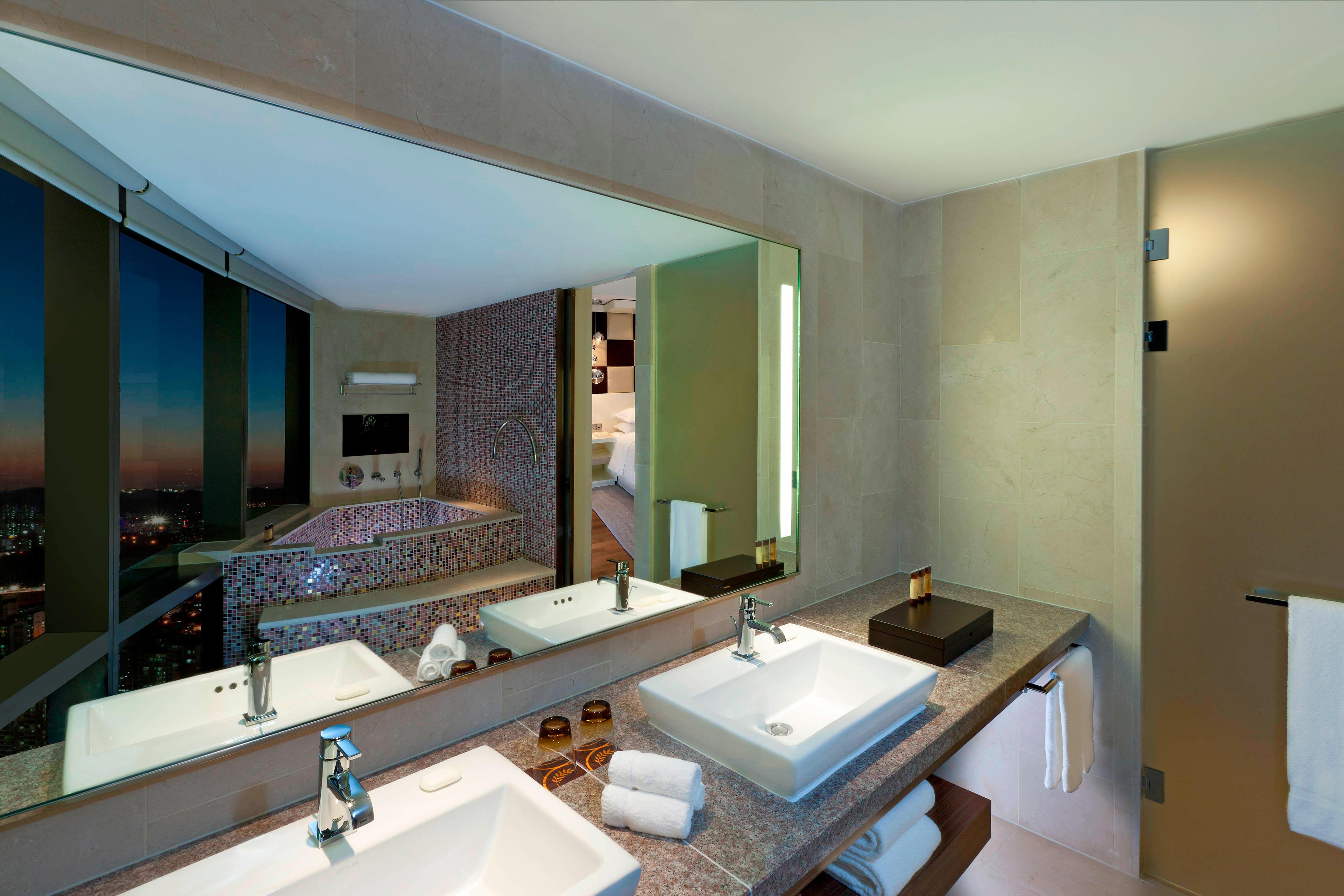 Sheraton Seoul D-Cube City Hotel by null